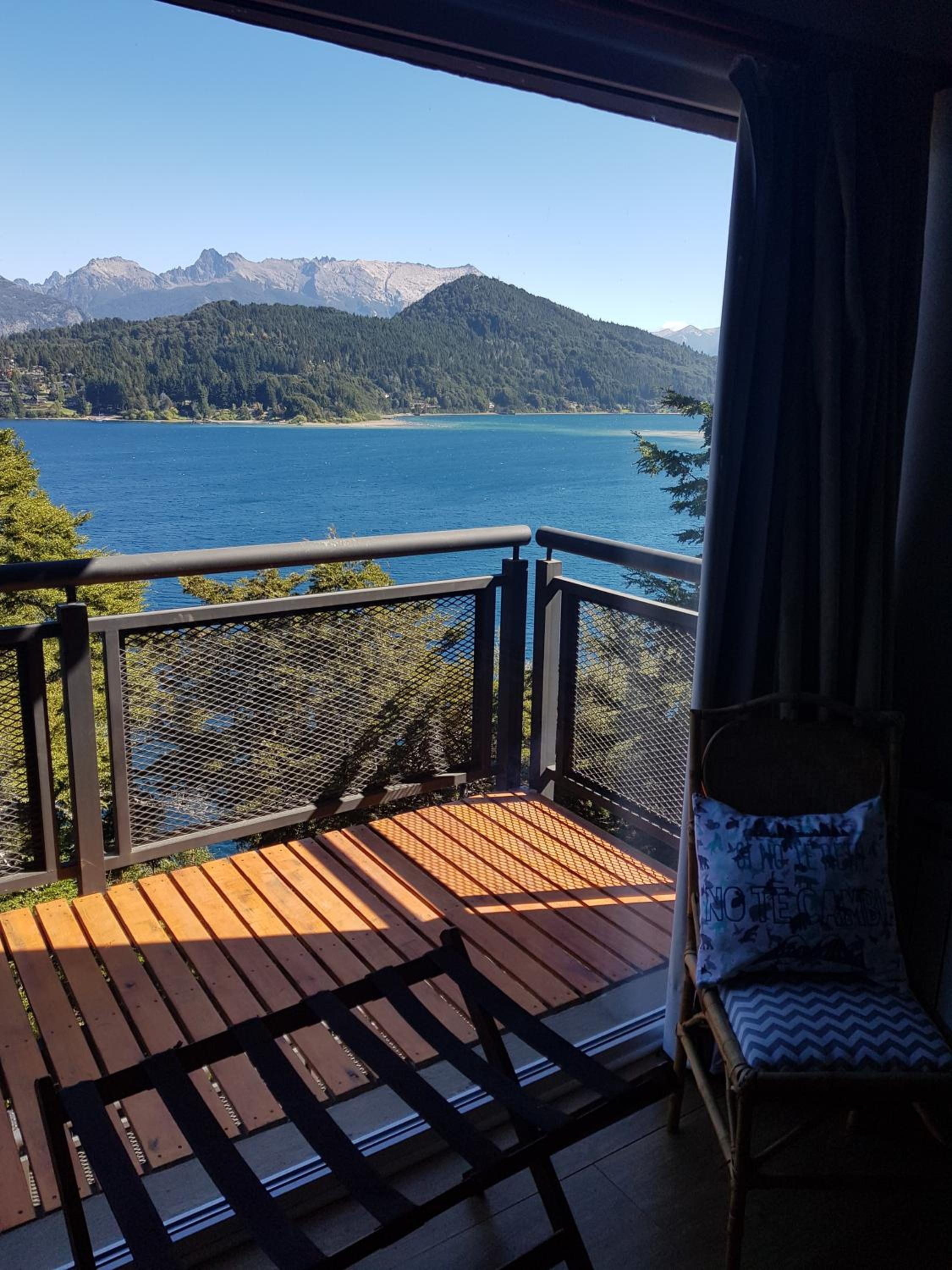Albanta casa con costa en Bariloche