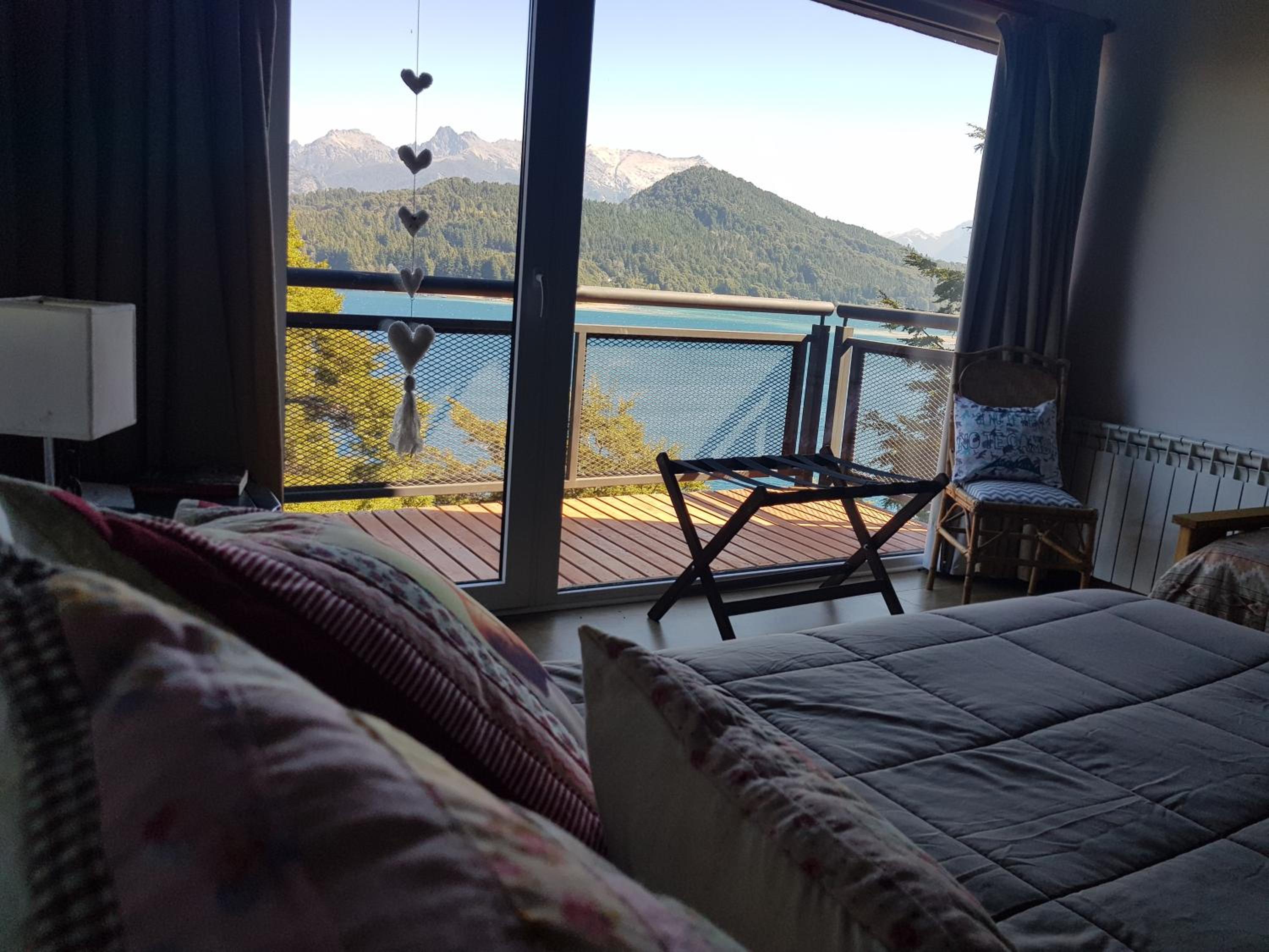 Albanta casa con costa en Bariloche