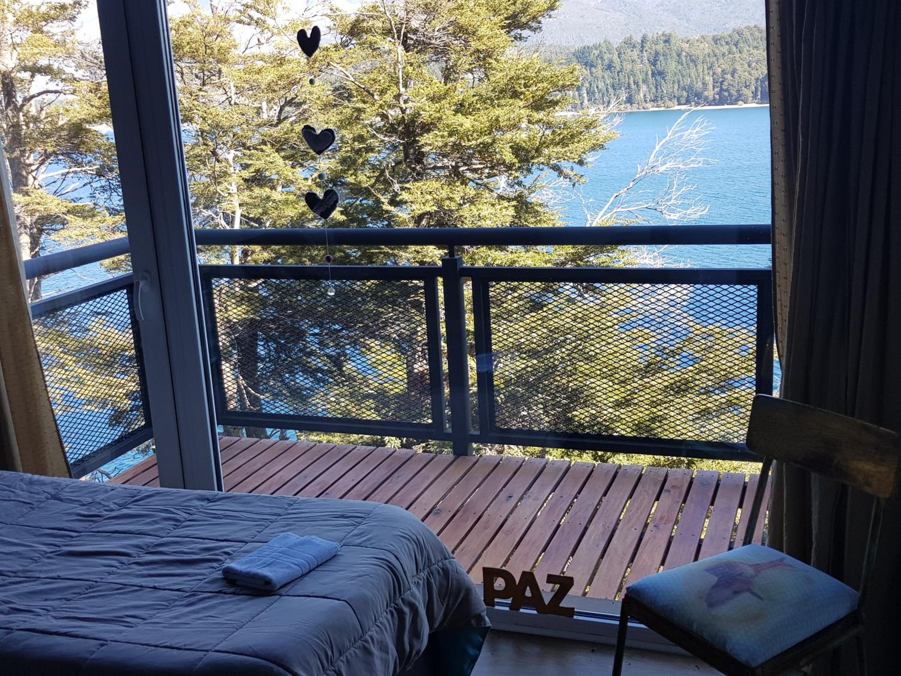 Albanta casa con costa en Bariloche