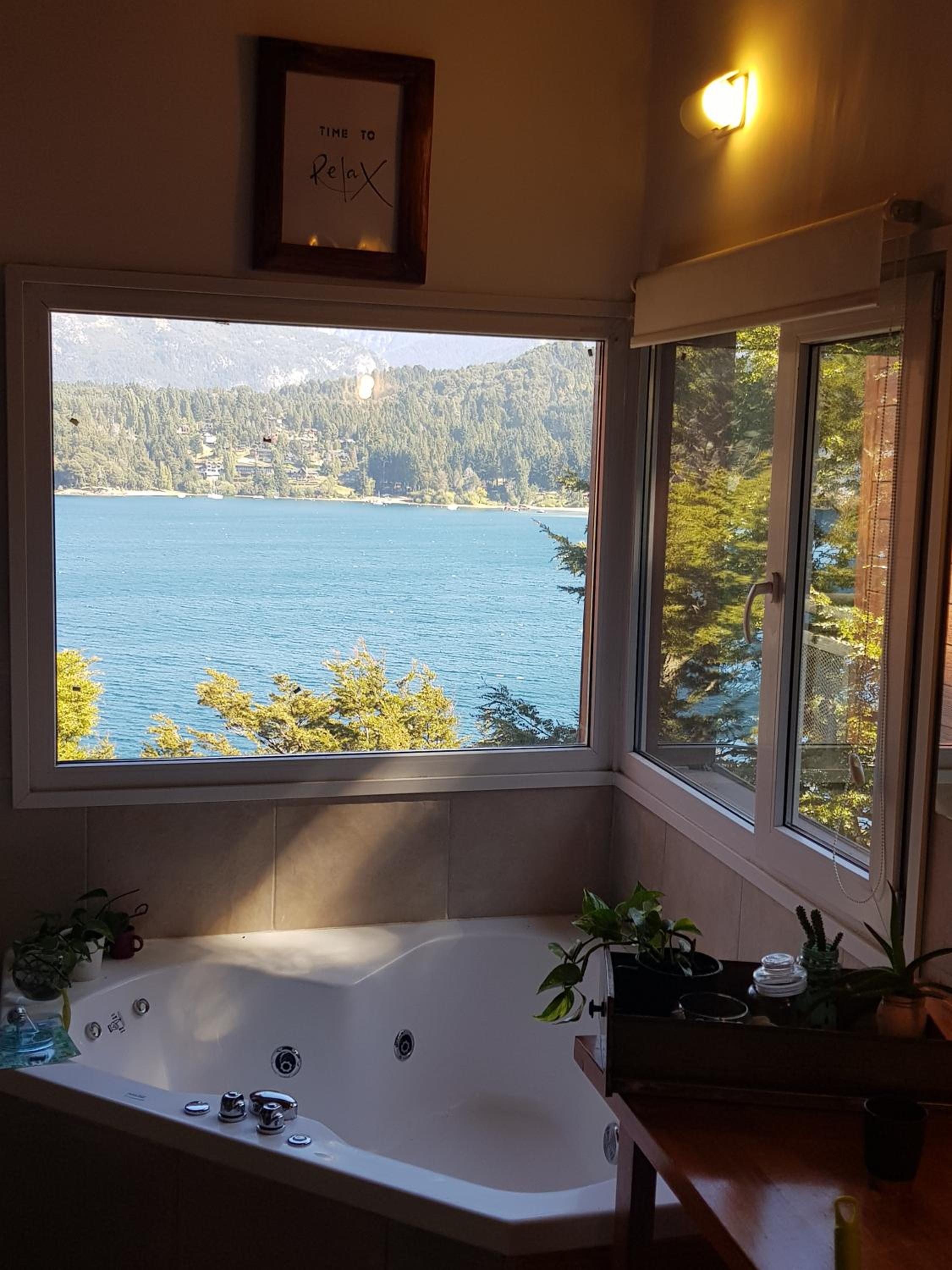 Albanta casa con costa en Bariloche