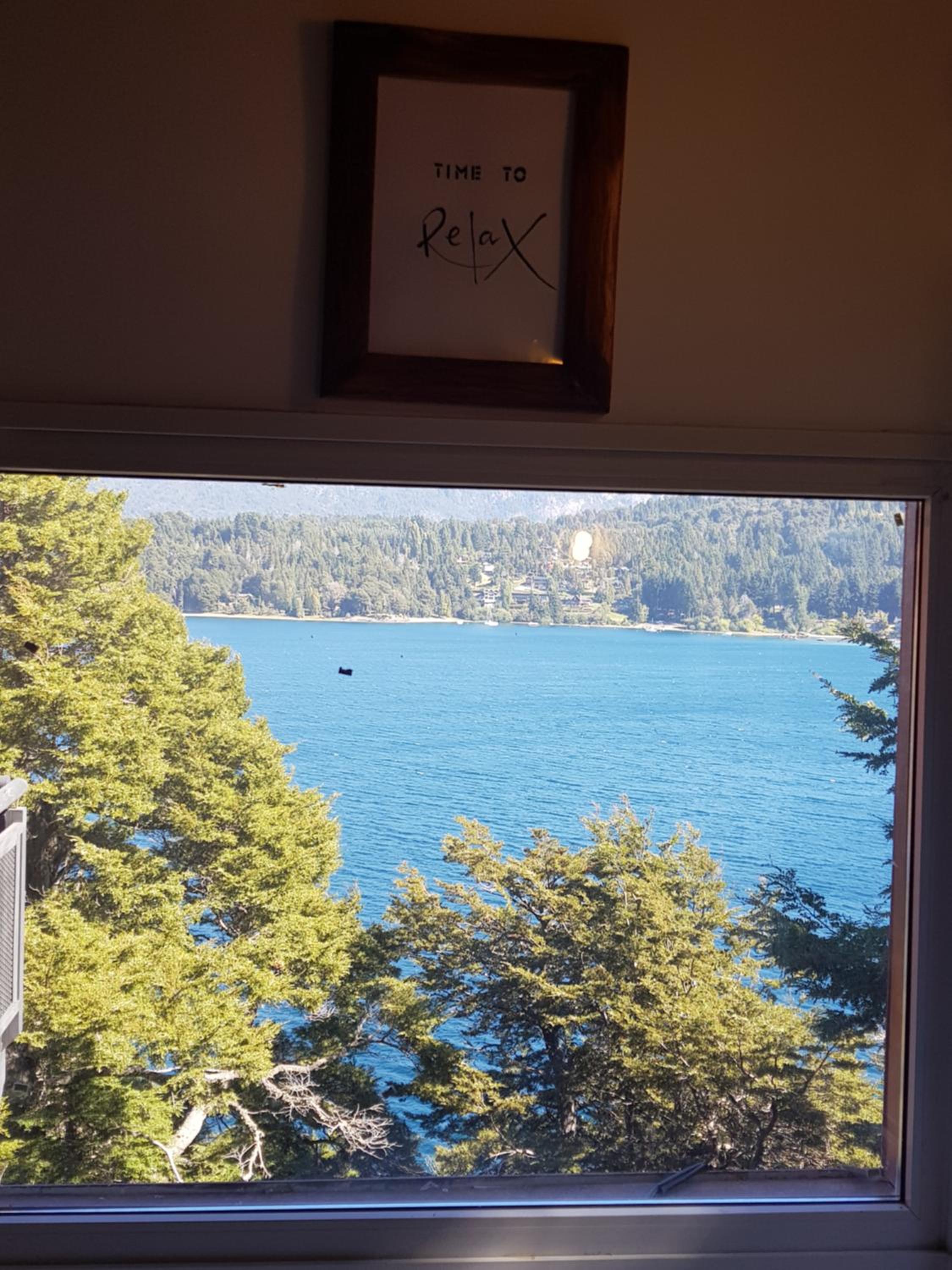 Albanta casa con costa en Bariloche