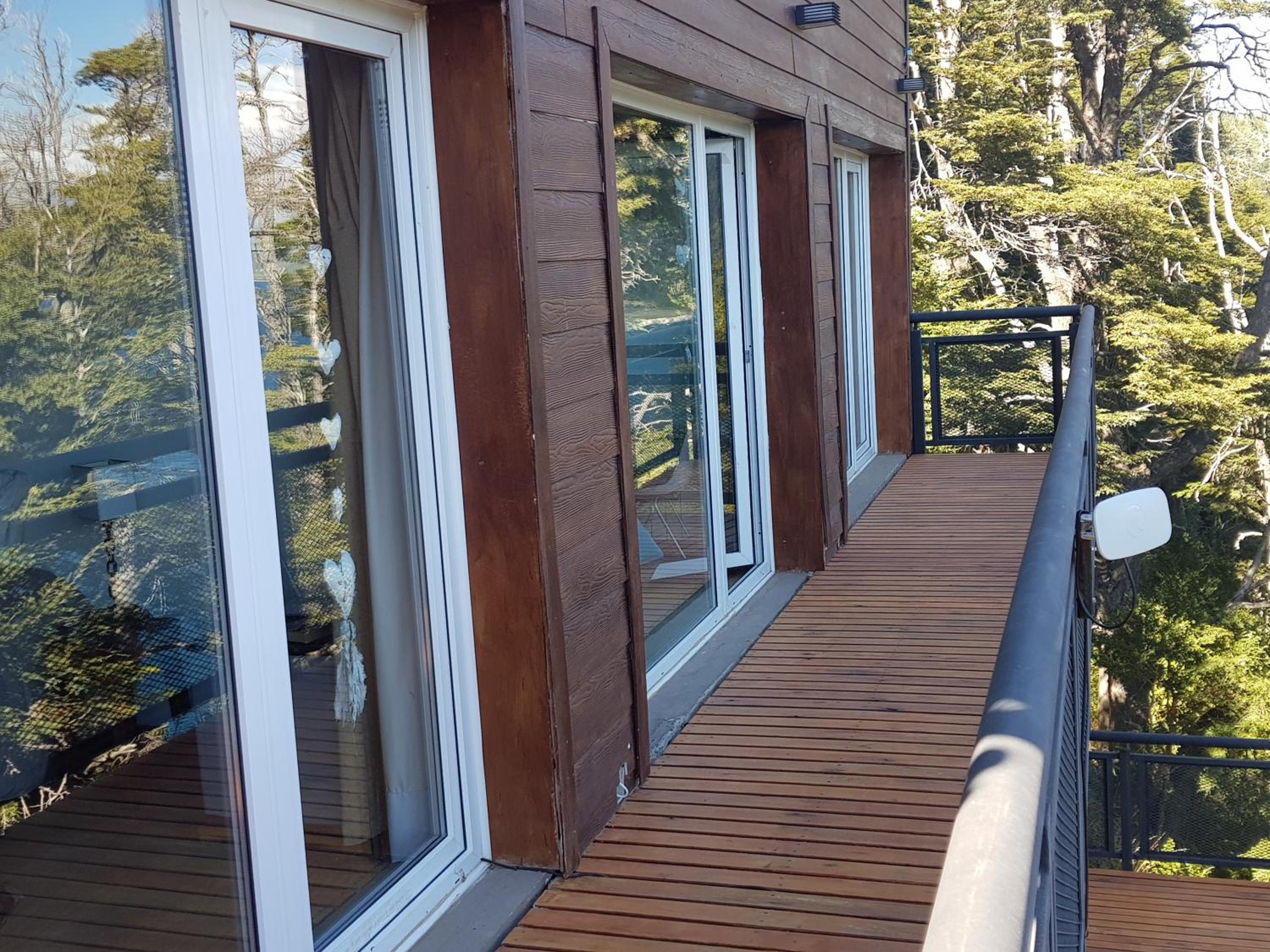 Albanta casa con costa en Bariloche