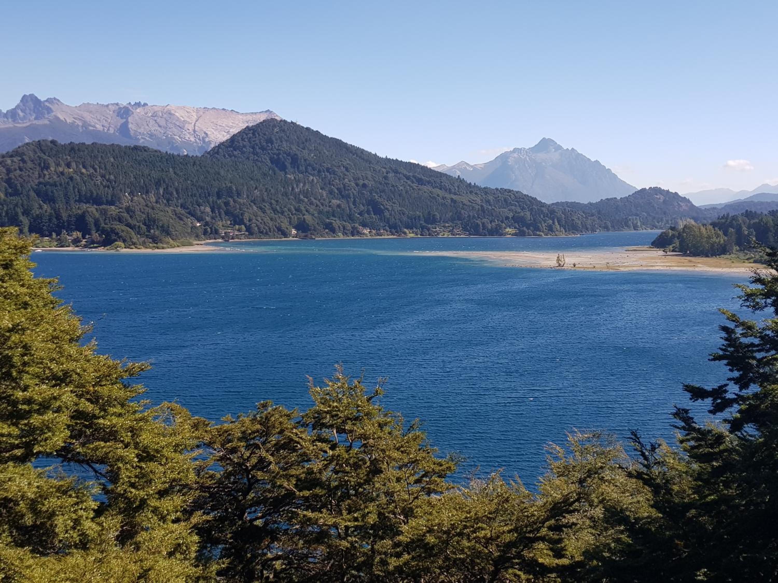 Albanta casa con costa en Bariloche