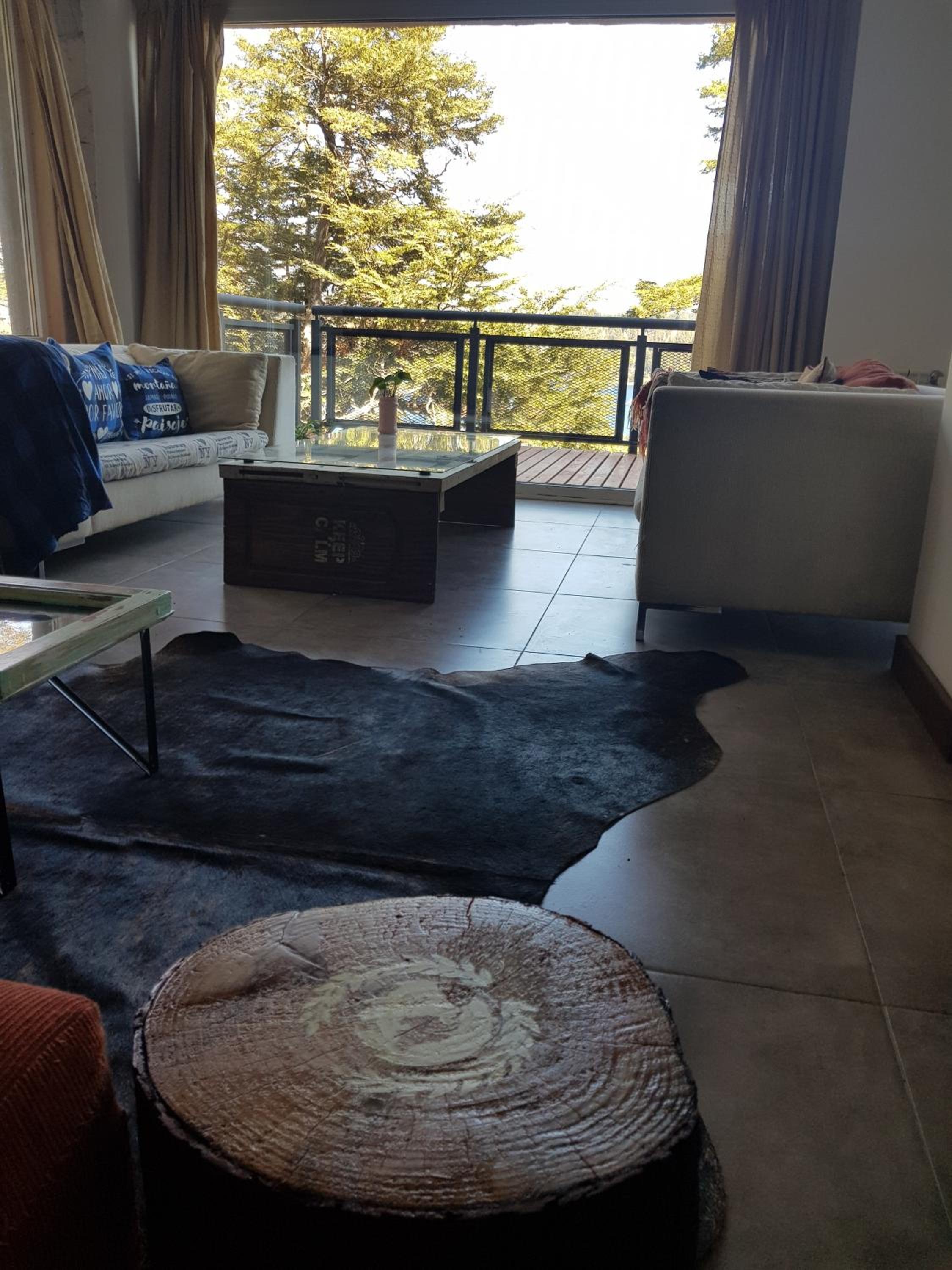 Albanta casa con costa en Bariloche