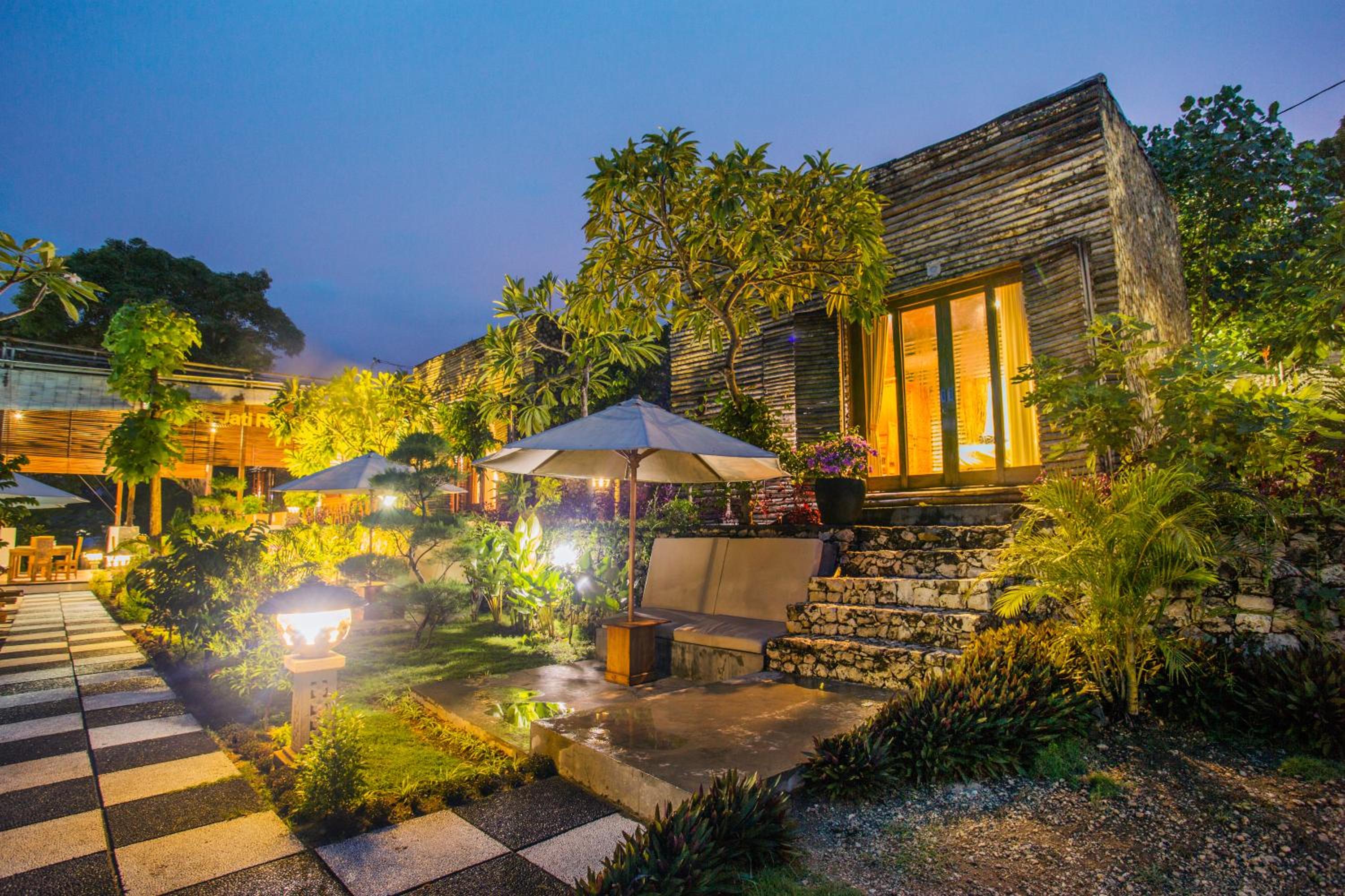 Kabeh Jati Garden Villa & Restaurant