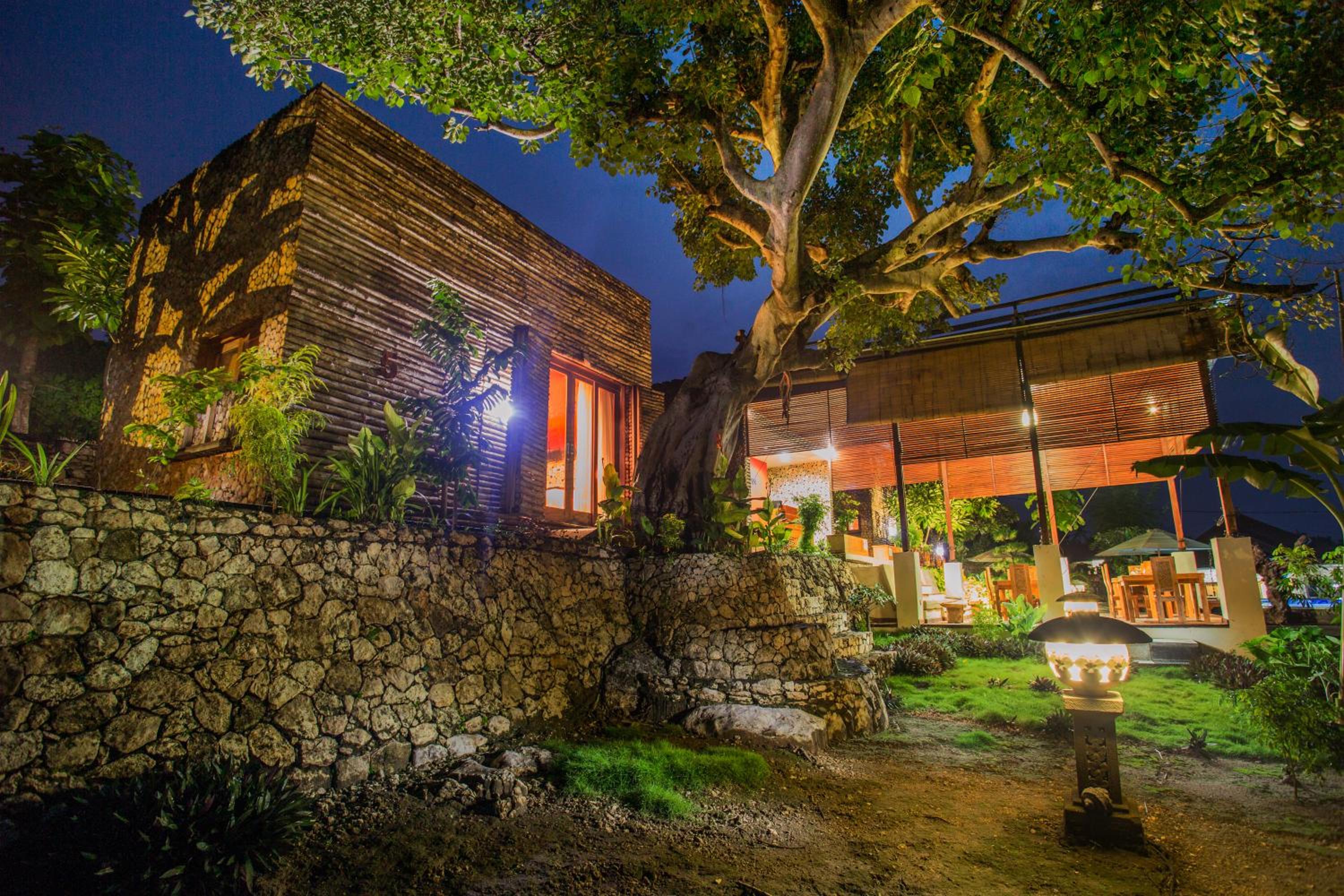 Kabeh Jati Garden Villa & Restaurant