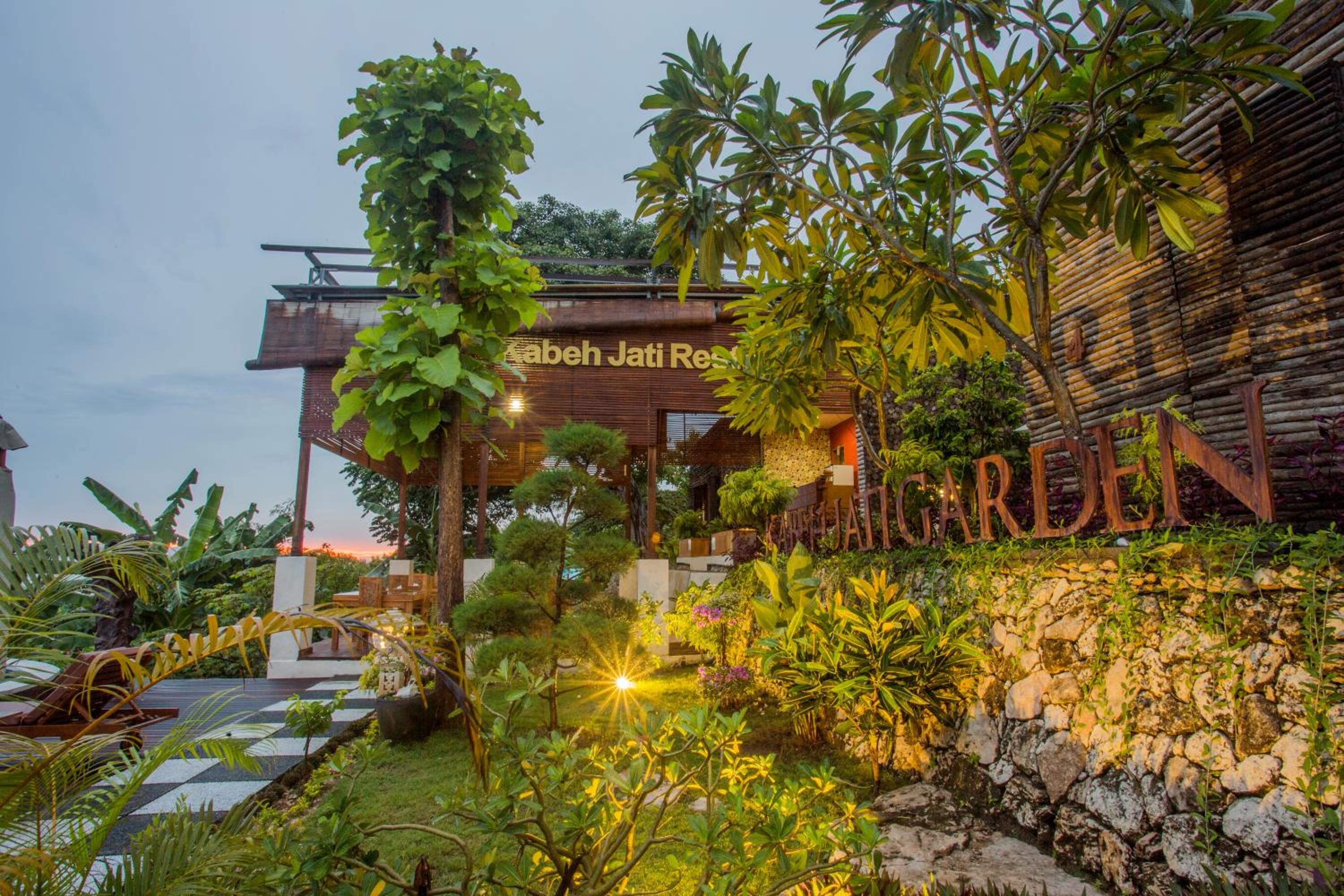 Kabeh Jati Garden Villa & Restaurant