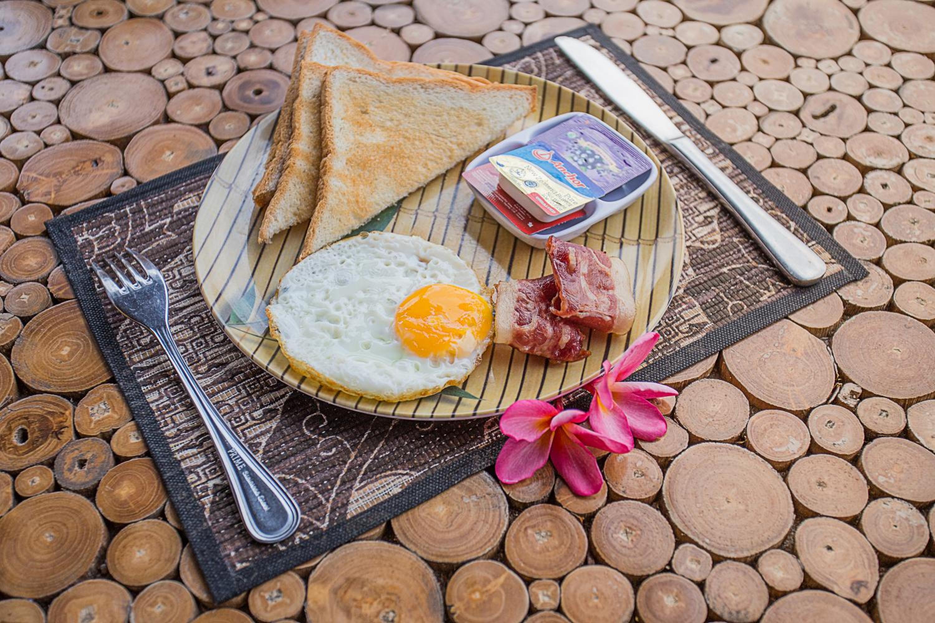 Kabeh Jati Garden Villa & Restaurant