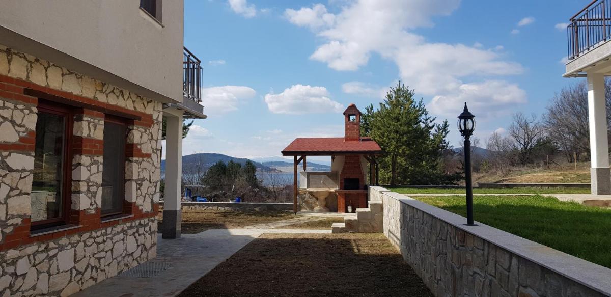 Ilievi Guest Houses