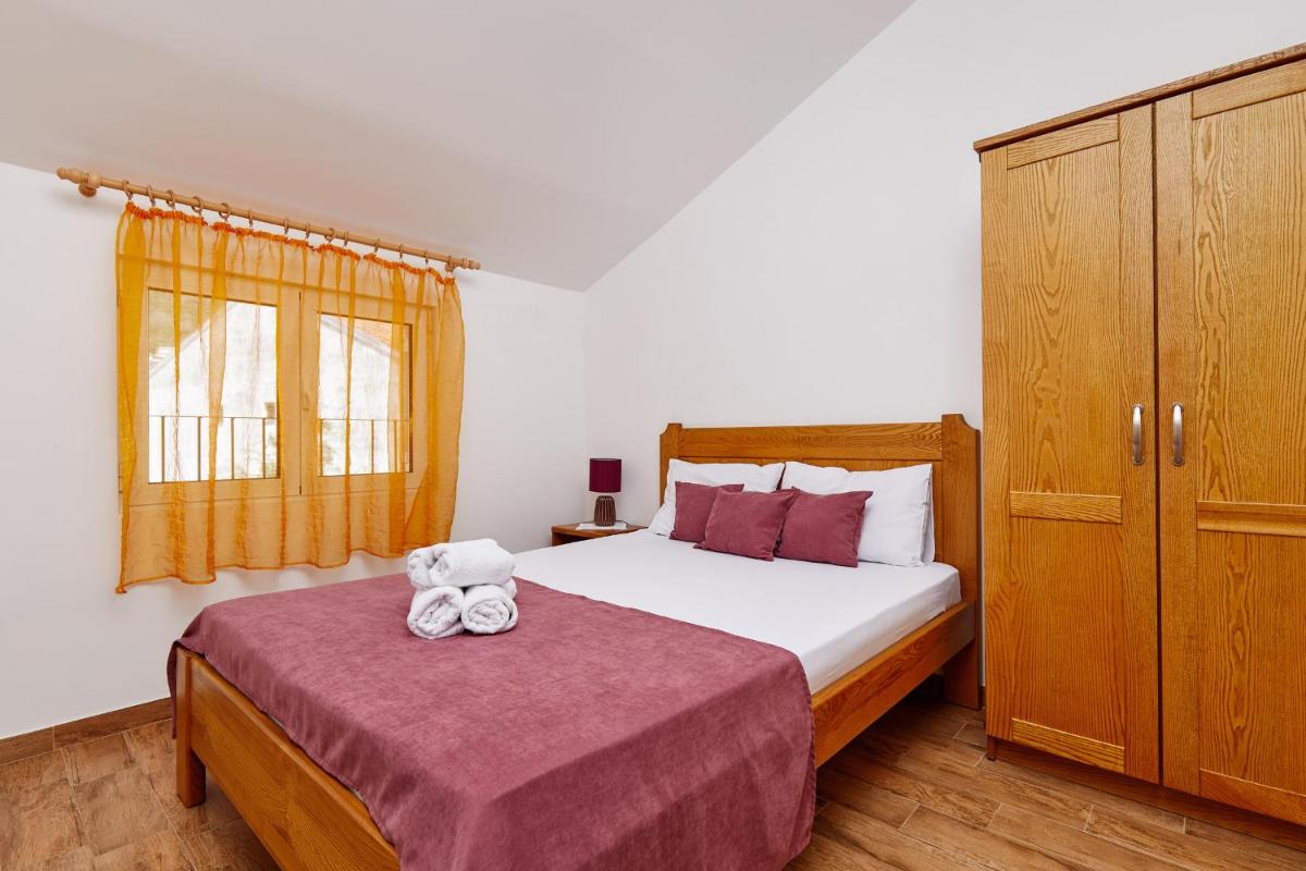 Rosic Apartments Baosici view 5