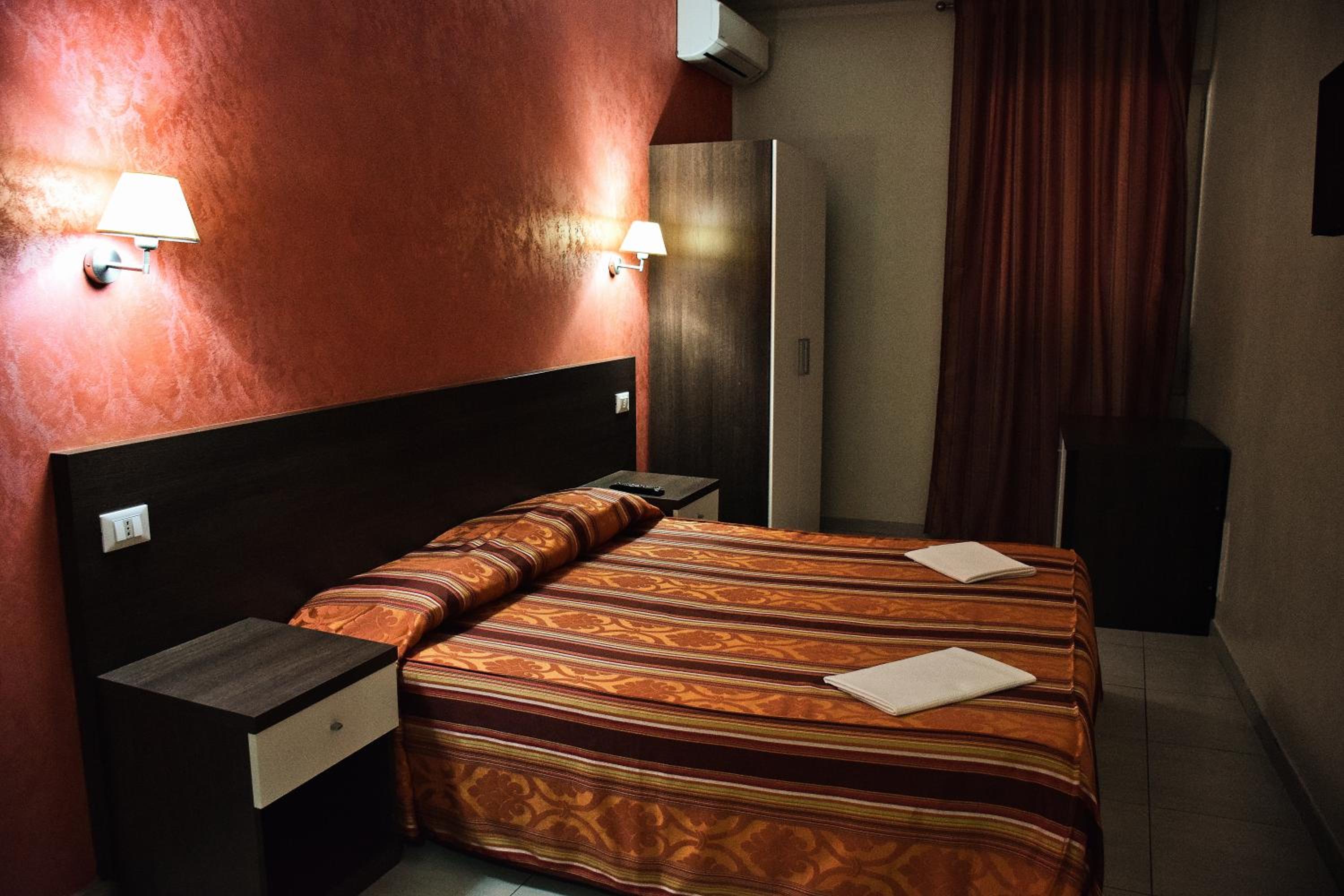 Tiburtina Hotel Holiday