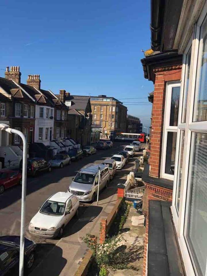 Margate Luxury 2 bedroom Apartment