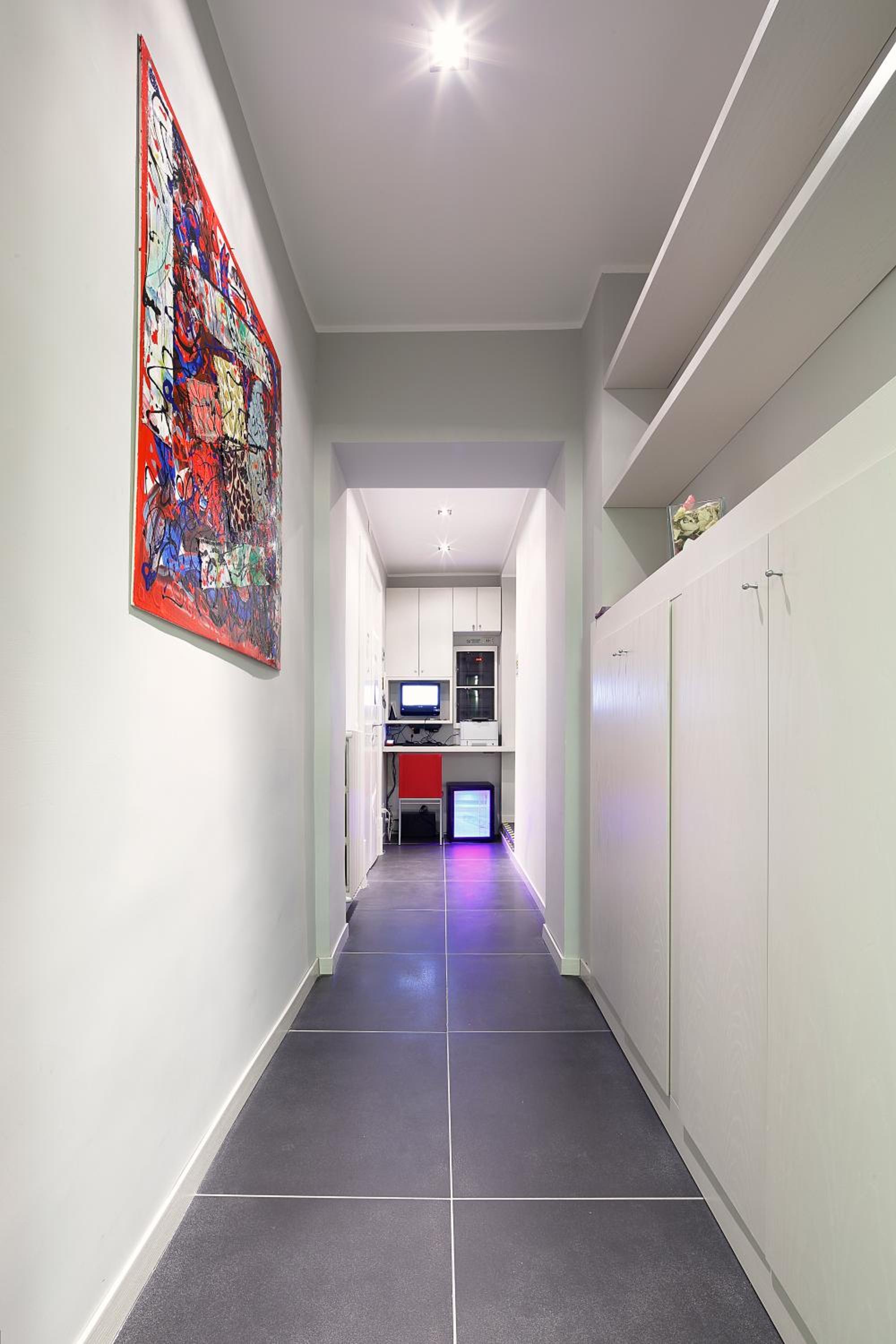 NearHome Smart Suites Guest House