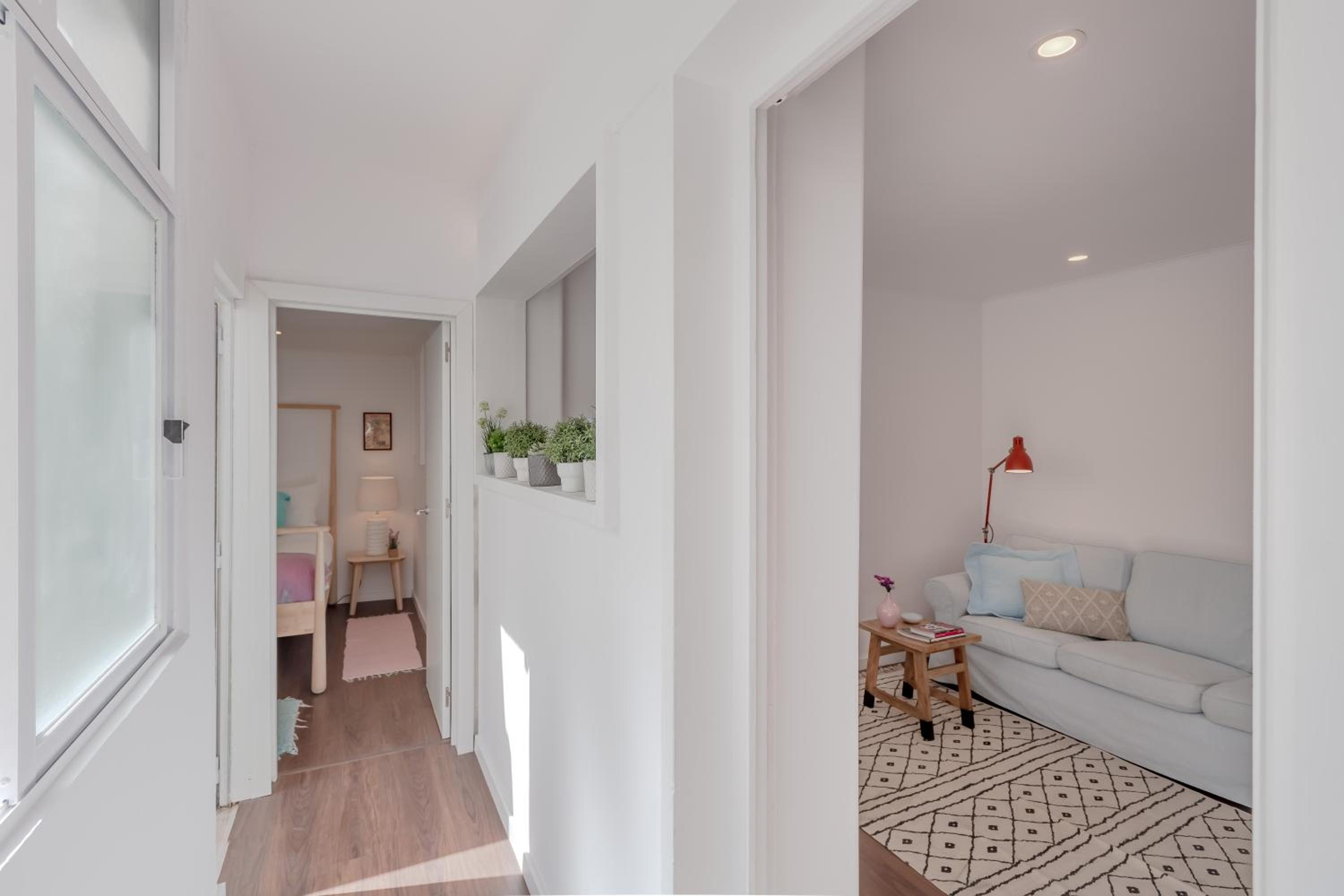Sunny Apartment with Patio, By TimeCooler