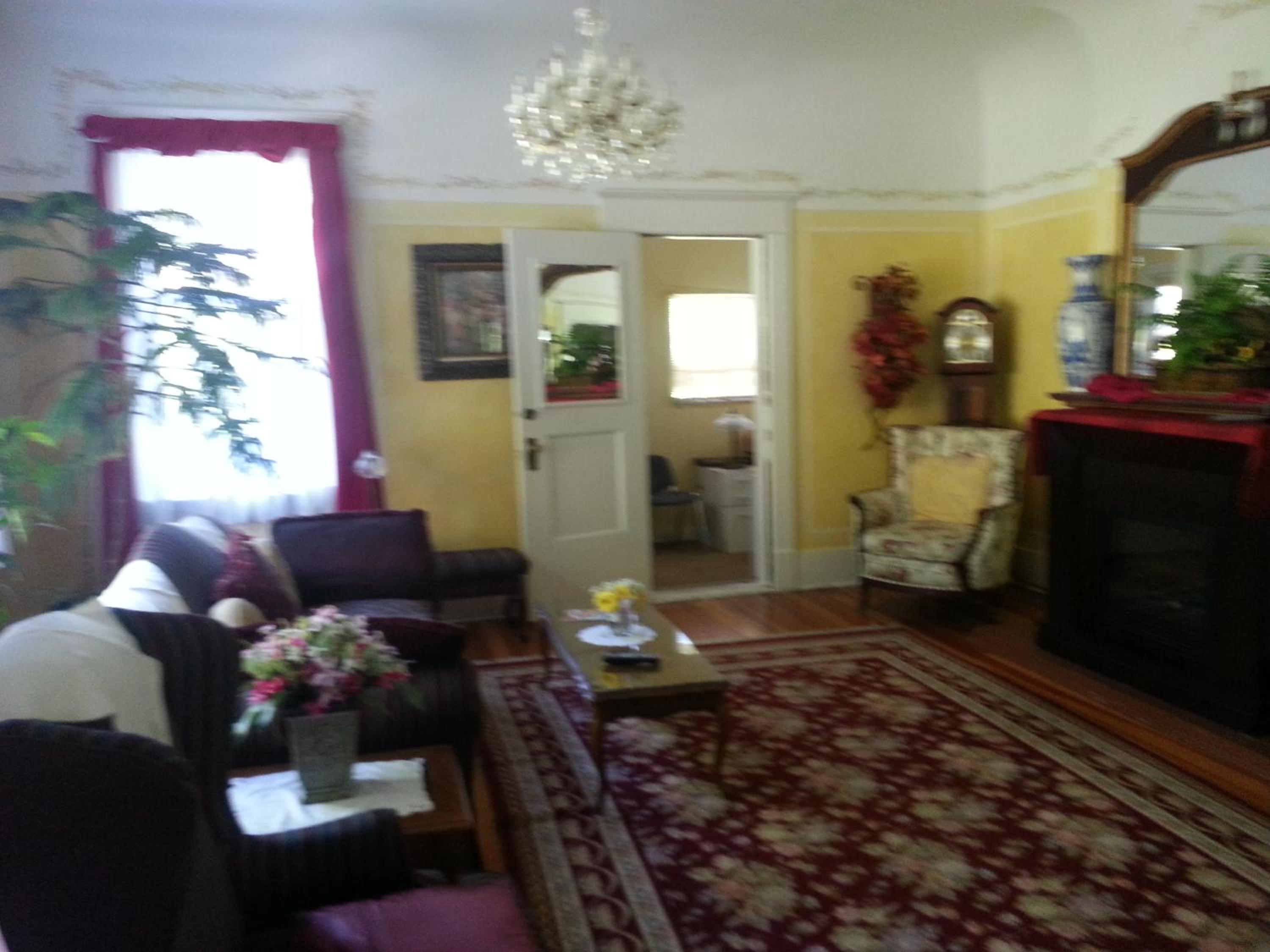 Balfour House