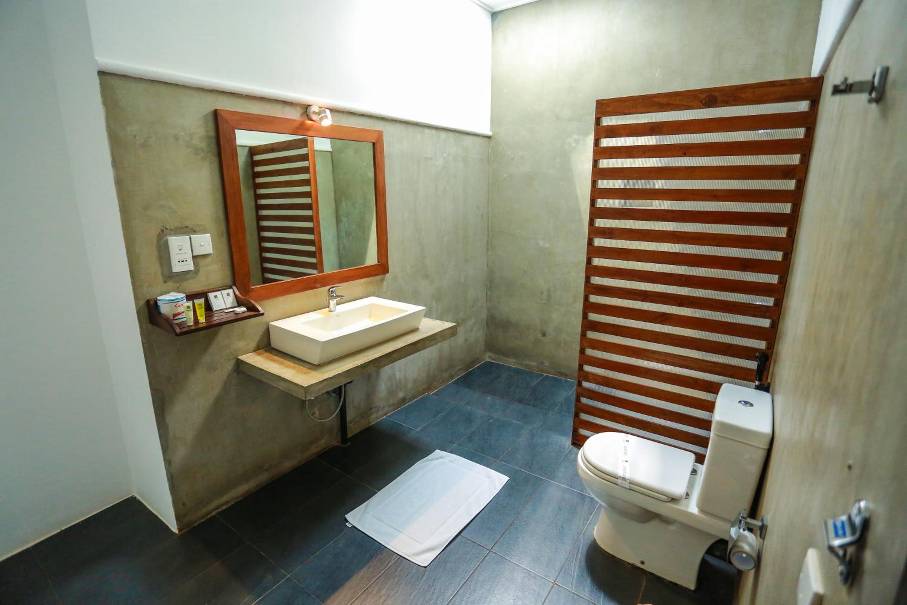 Camellia Resort and Spa