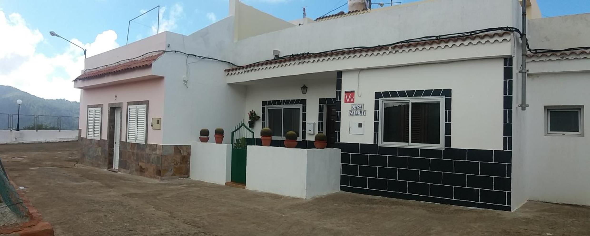 Casa Rural Zalemy
