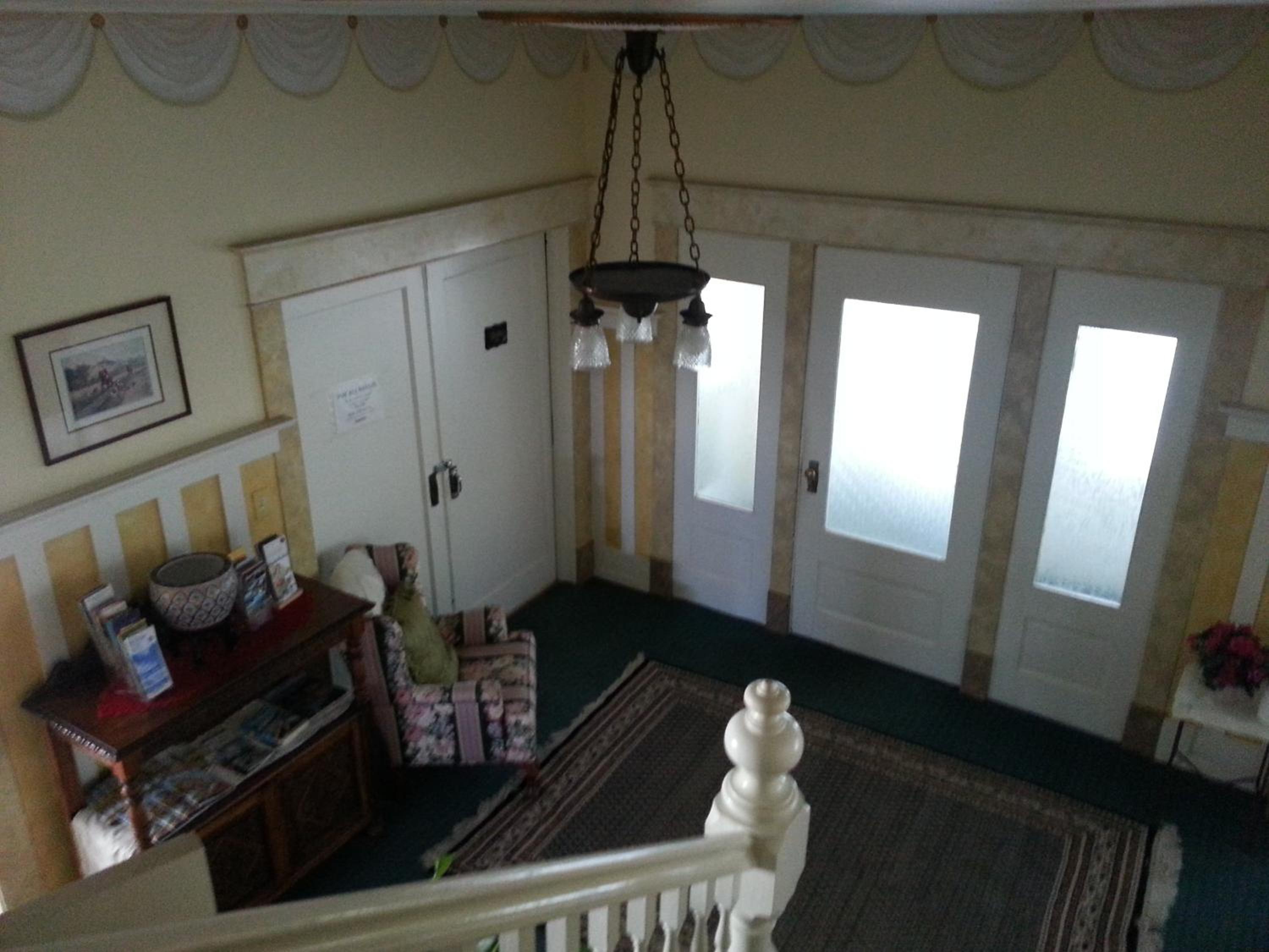 Balfour House