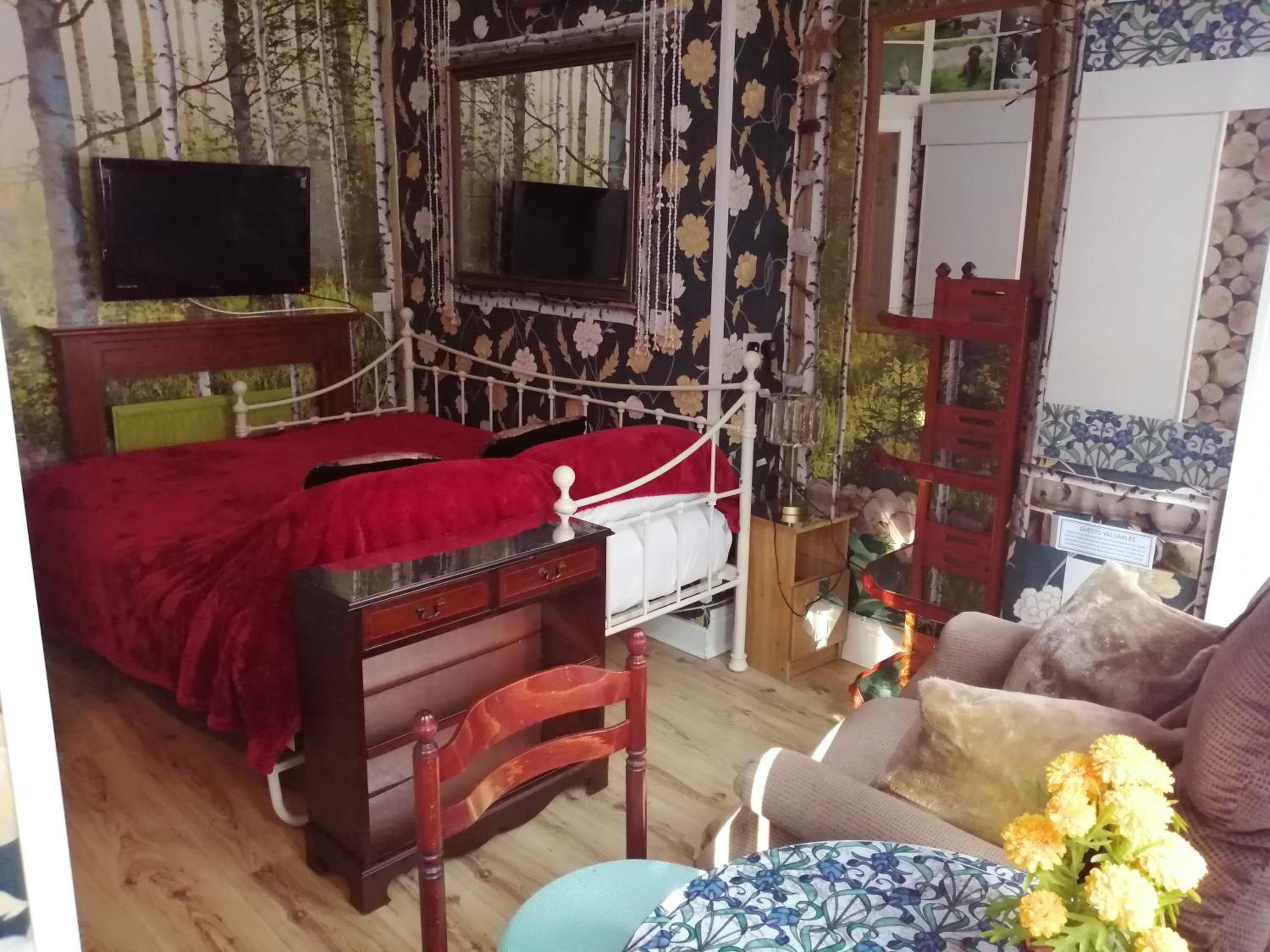 K.k's North Station Self catering holiday apartments
