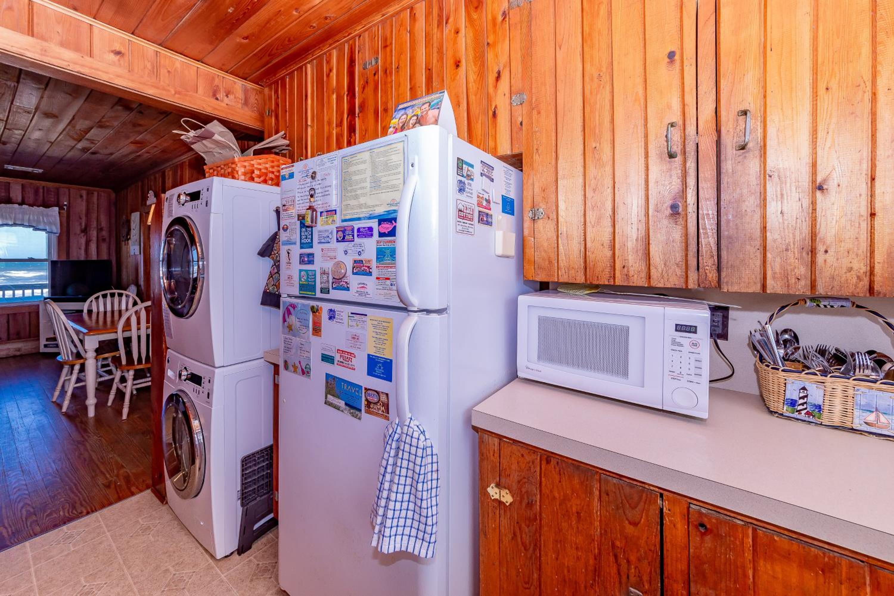 Mitch's Haven - Kitty Hawk MP 2, Oceanfront, 3 Bedrooms, Vintage Charming Cottage