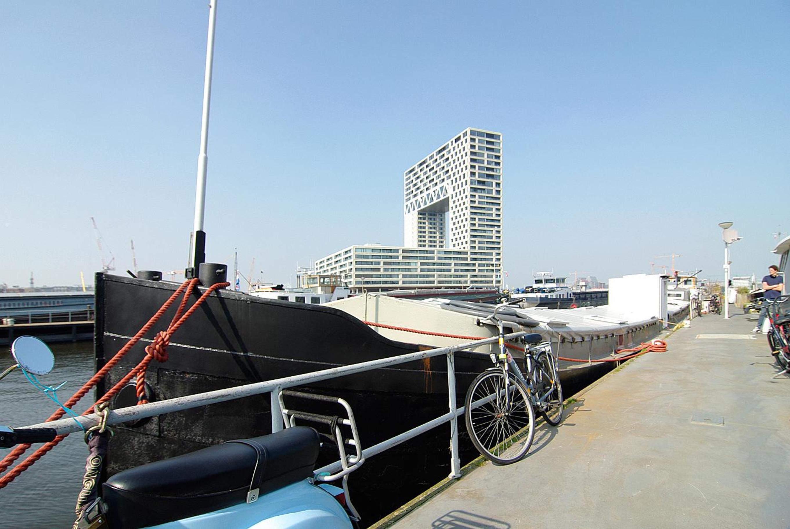 Eco HouseBoat