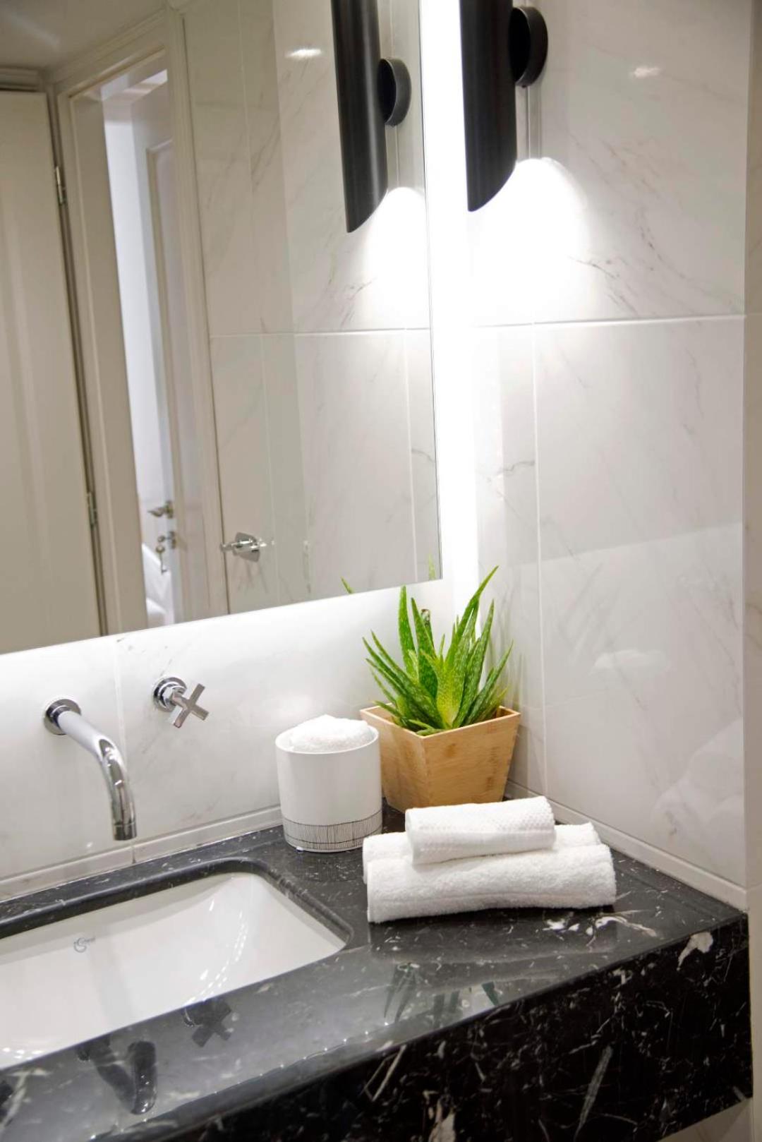 Four Streets Athens - Luxury Suites Apartments in Athens