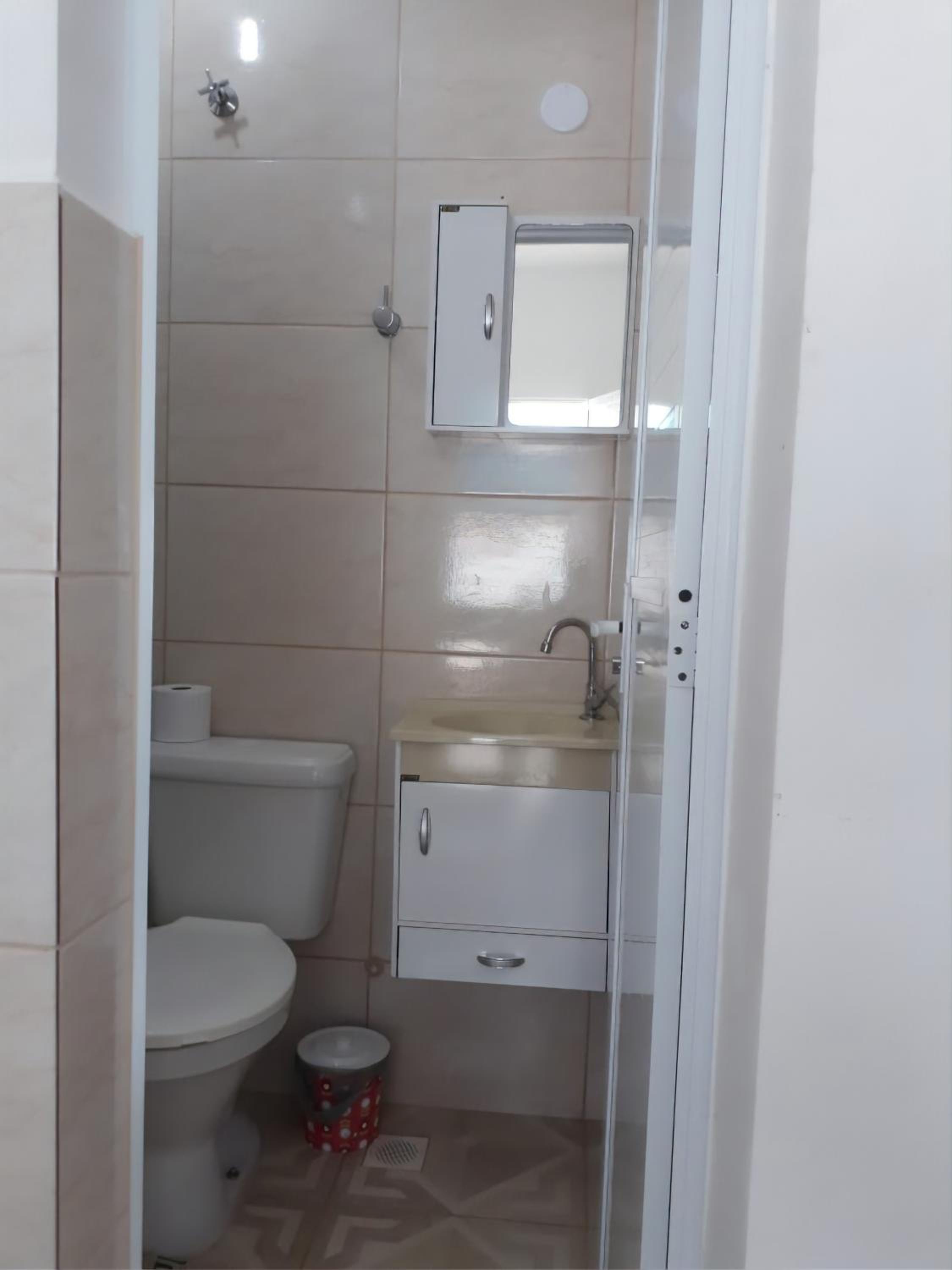 Estúdio em maresias com ar condicionado e piscina