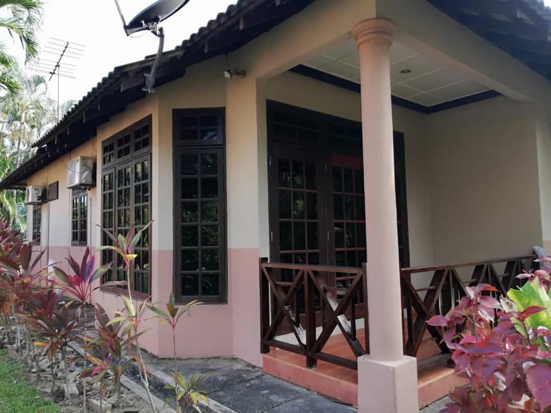 SIX VILLA INN photo 8