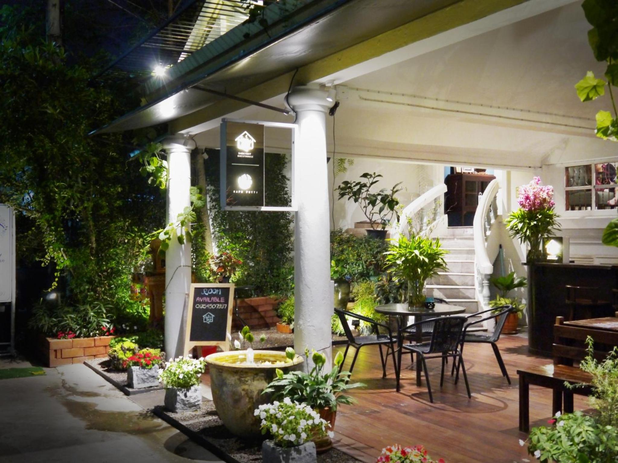 Sabaiday Guesthouse Nimman
