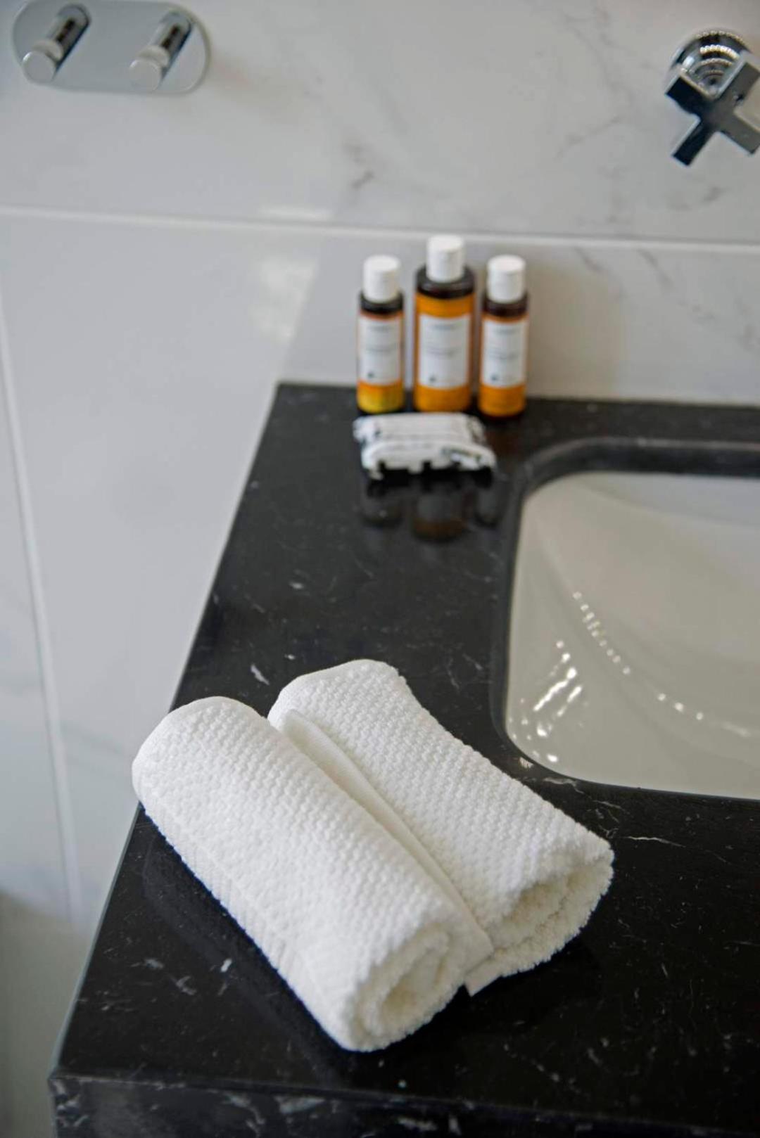 Four Streets Athens - Luxury Suites Apartments in Athens