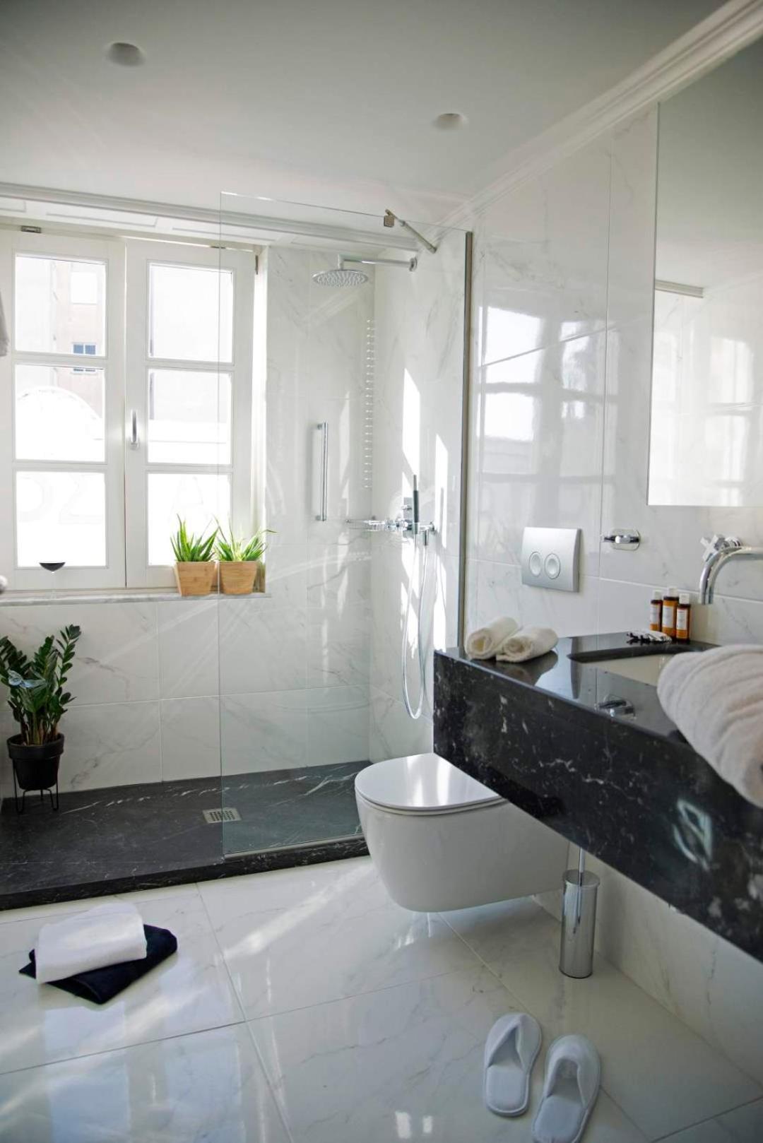 Four Streets Athens - Luxury Suites Apartments in Athens