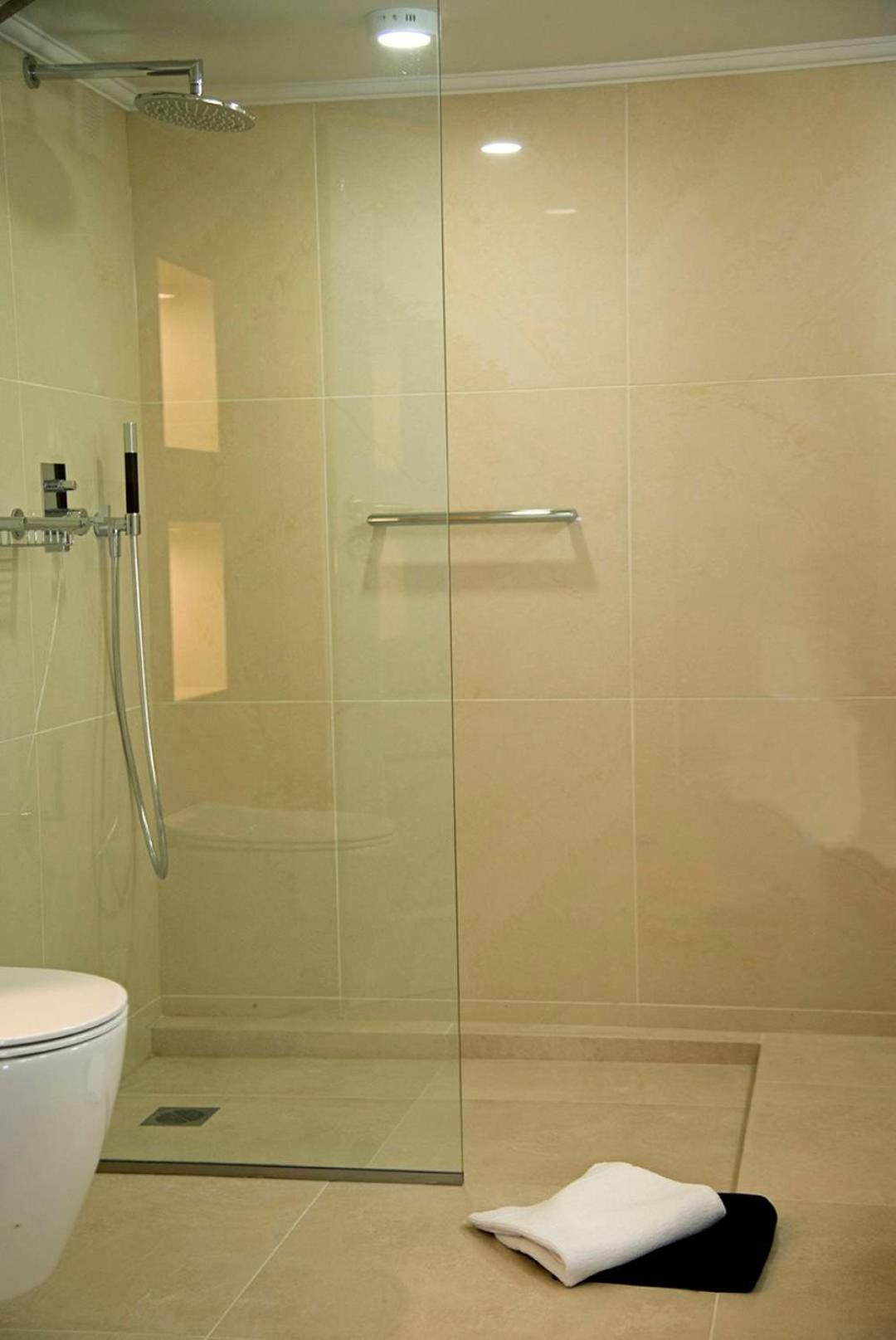 Four Streets Athens - Luxury Suites Apartments in Athens
