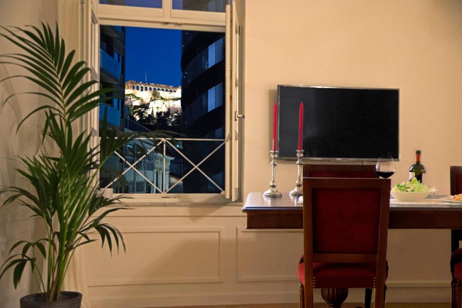 Four Streets Athens - Luxury Suites Apartments in Athens