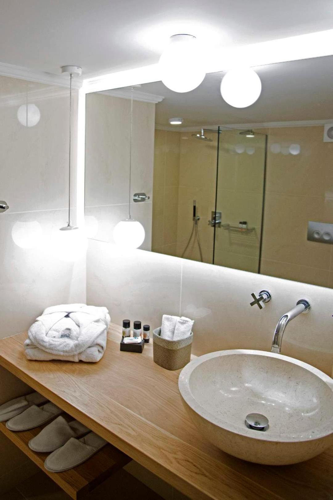 Four Streets Athens - Luxury Suites Apartments in Athens