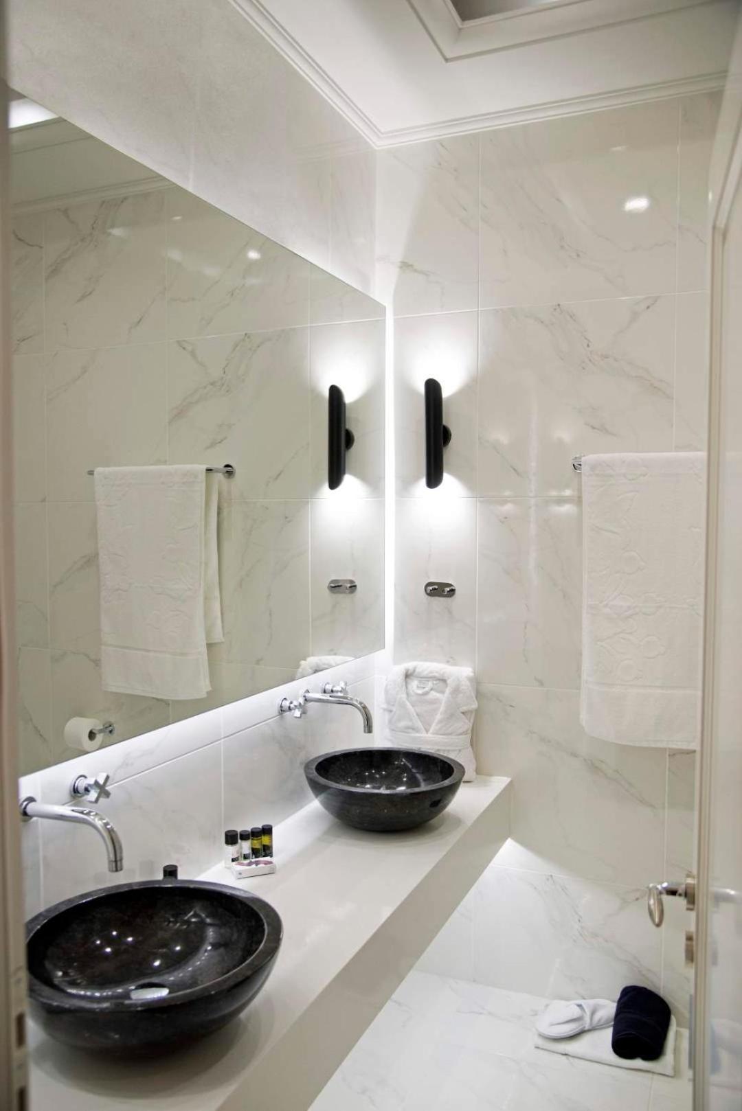 Four Streets Athens - Luxury Suites Apartments in Athens