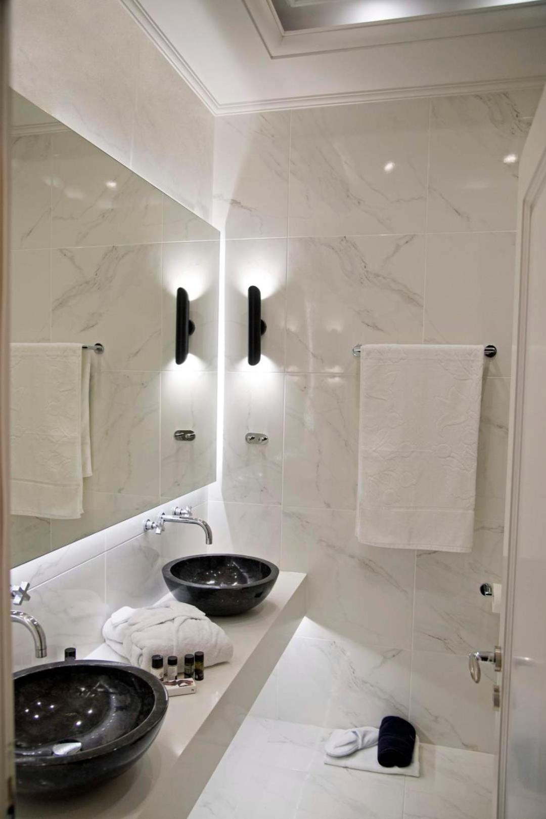 Four Streets Athens - Luxury Suites Apartments in Athens