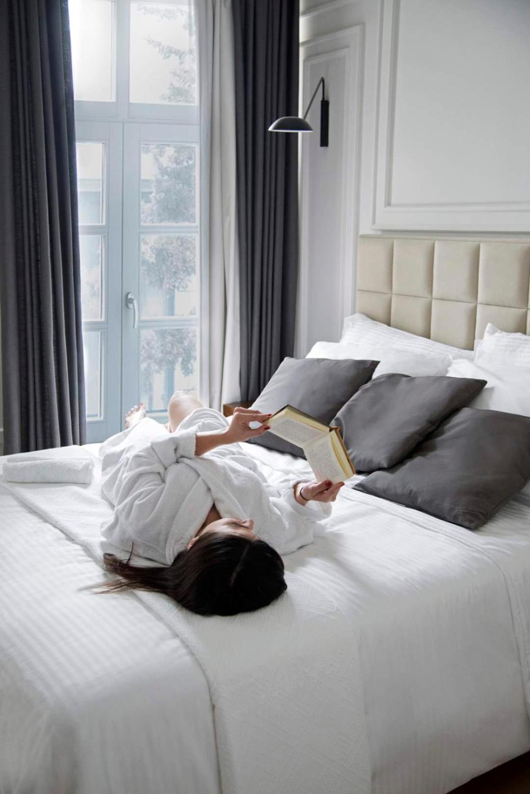 Four Streets Athens - Luxury Suites Apartments in Athens