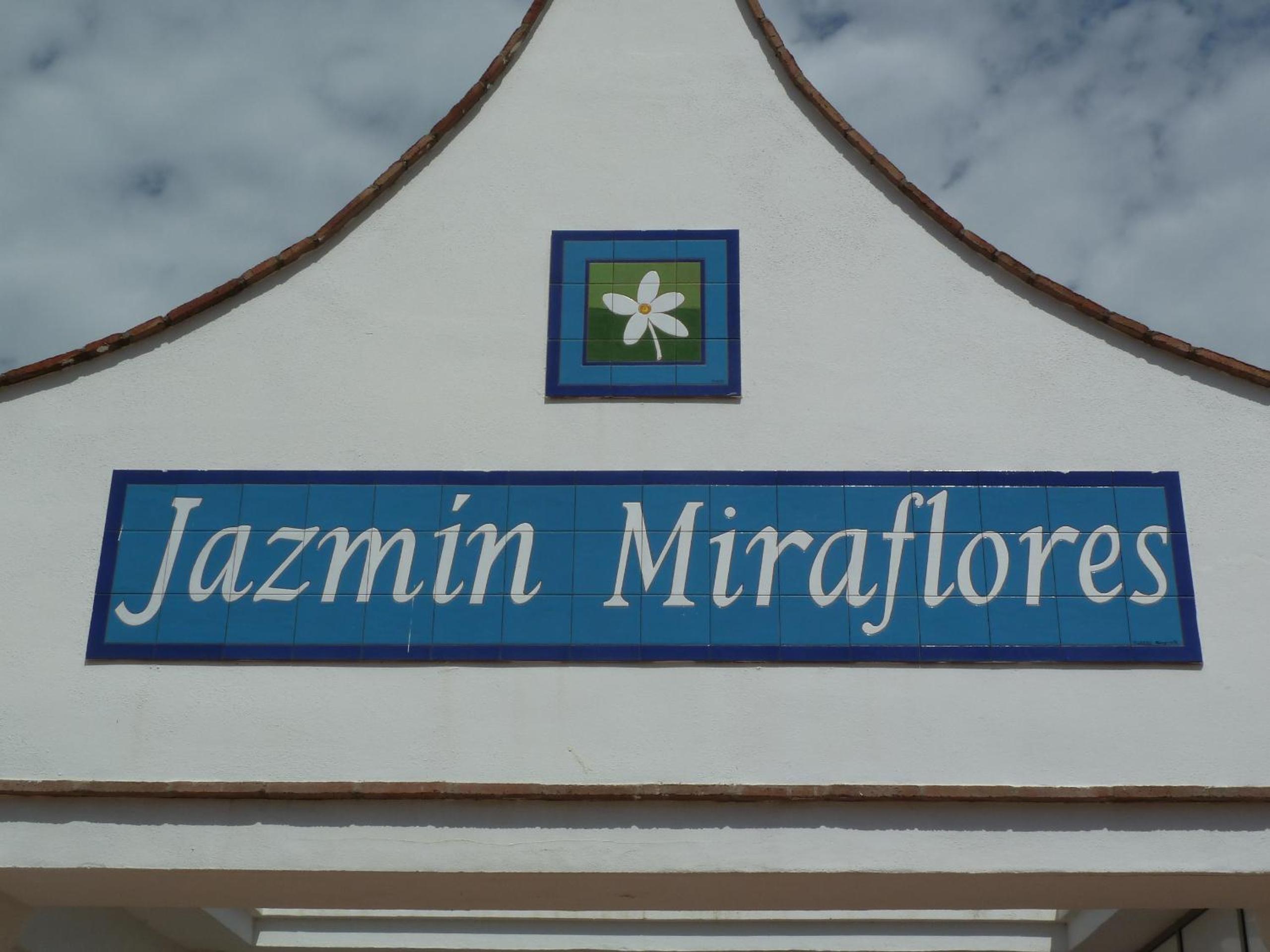 Jazmin Miraflores Seaview Apartment