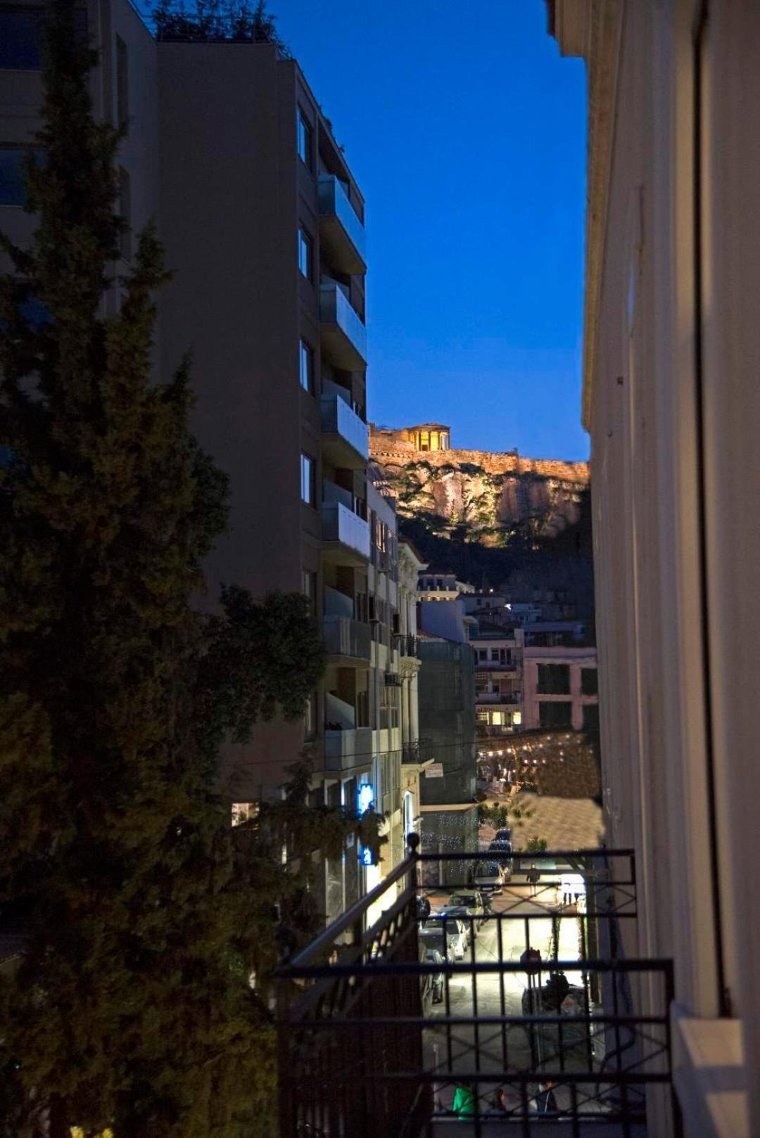 Four Streets Athens - Luxury Suites Apartments in Athens