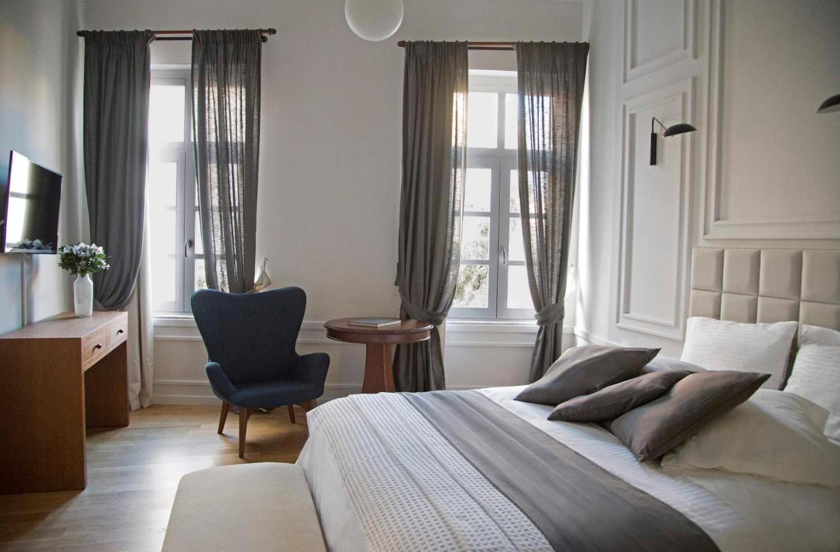 Four Streets Athens - Luxury Suites Apartments in Athens