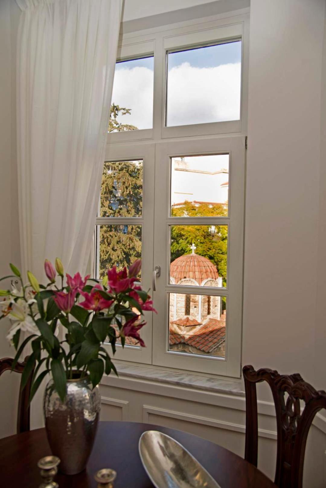 Four Streets Athens - Luxury Suites Apartments in Athens