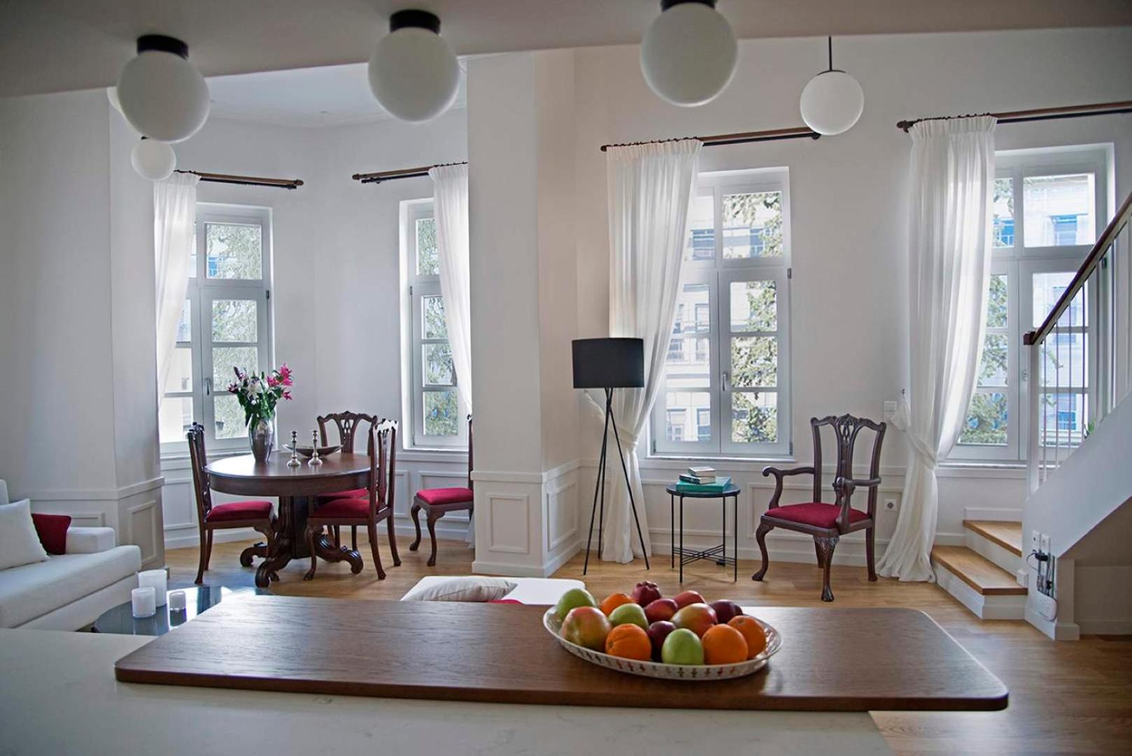 Four Streets Athens - Luxury Suites Apartments in Athens