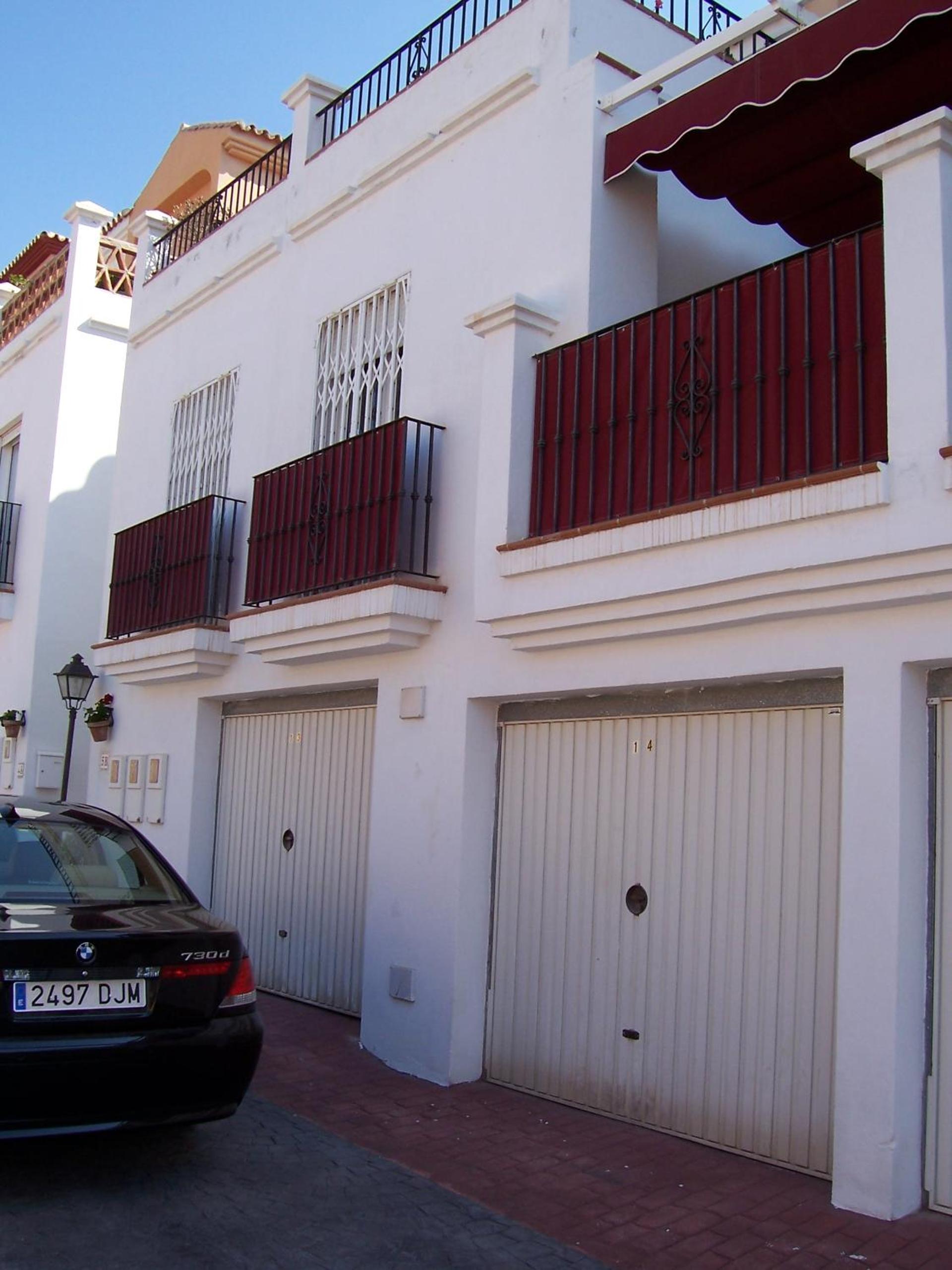 Spaciously Cosy Apartment 5b close to beach view 2