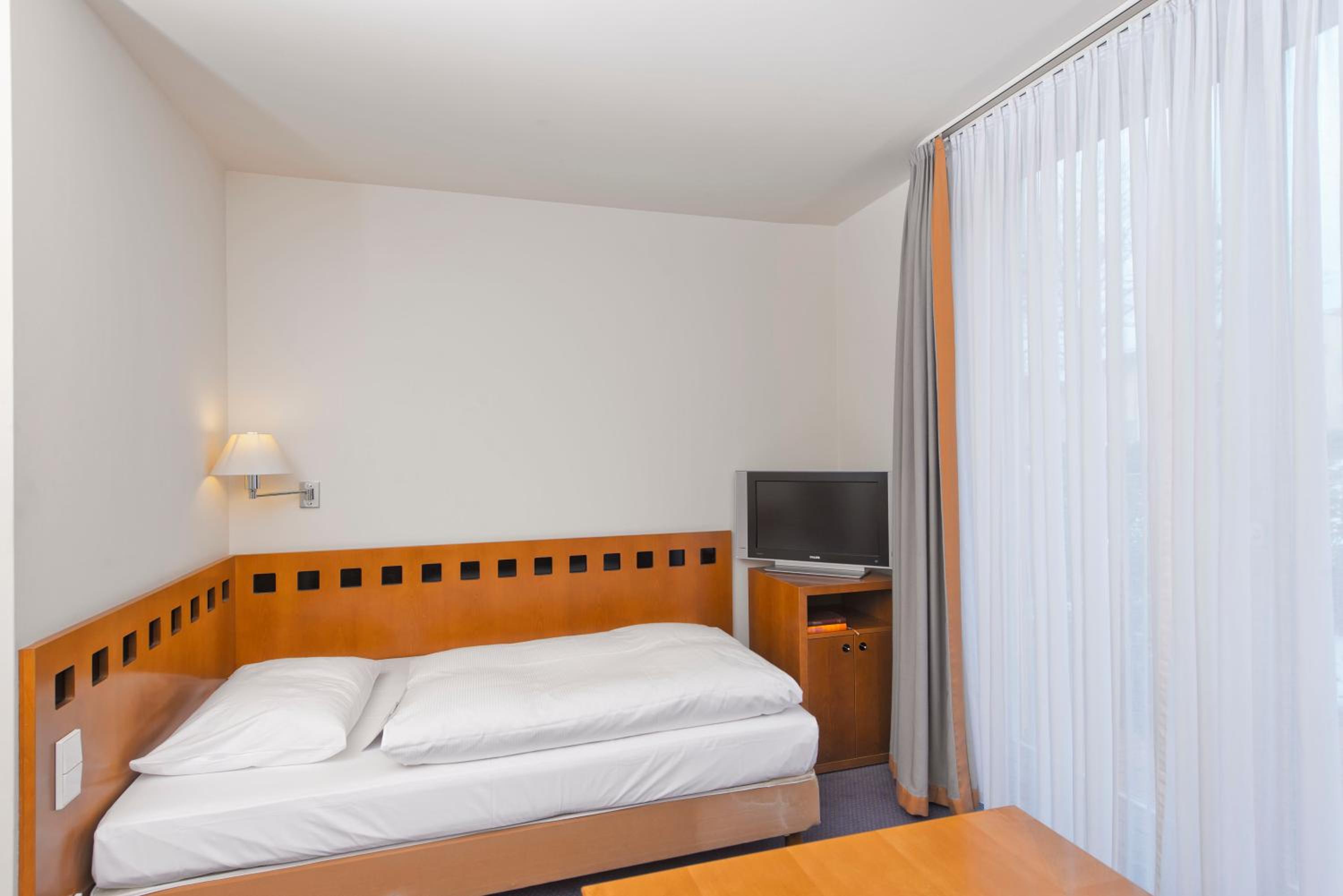 Dresden Vacations - Radisson Blu Park Hotel  Conference Centre - Property Image 83