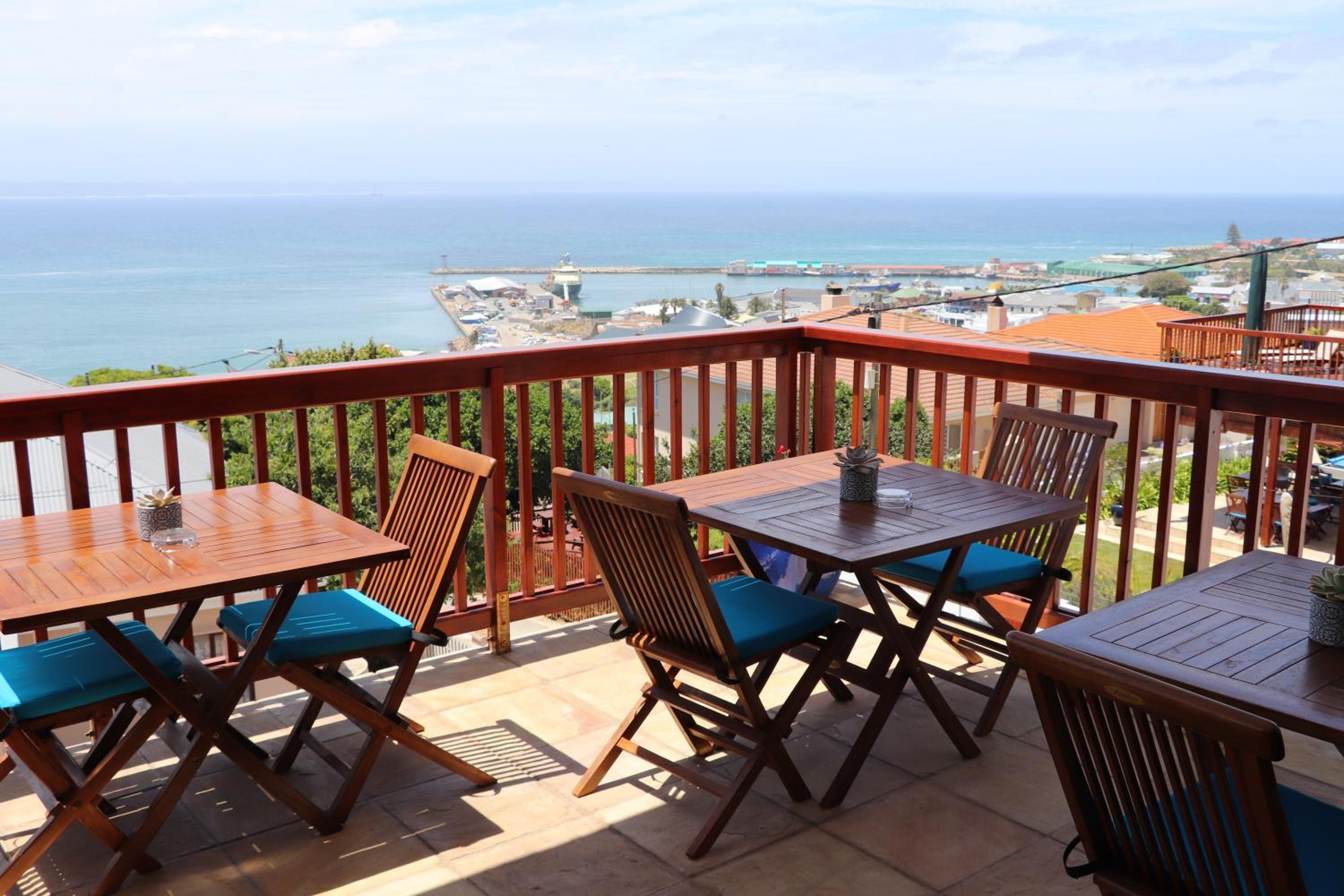 Aquamarine Guest House