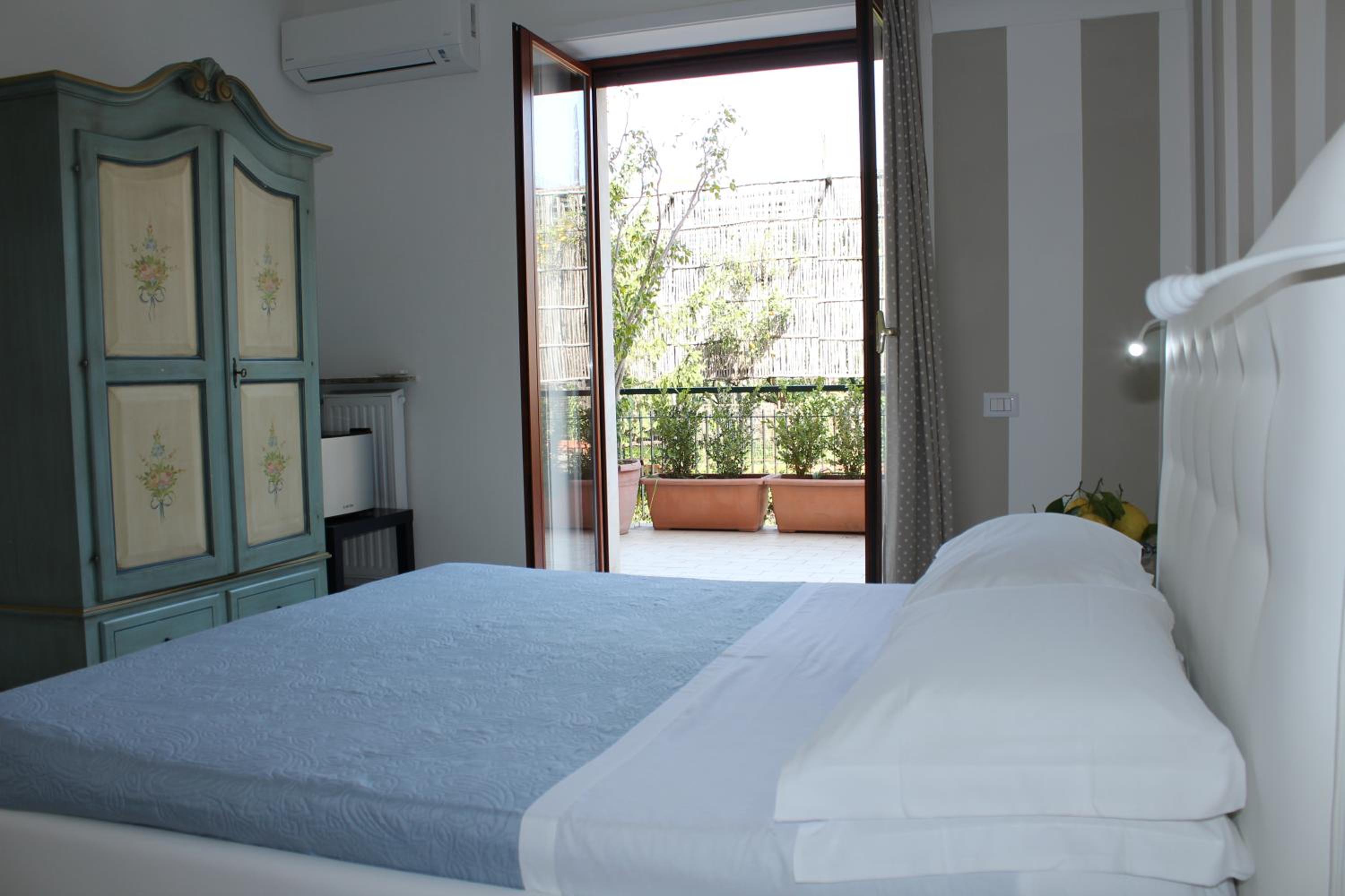 Lemon Rooms Sorrento