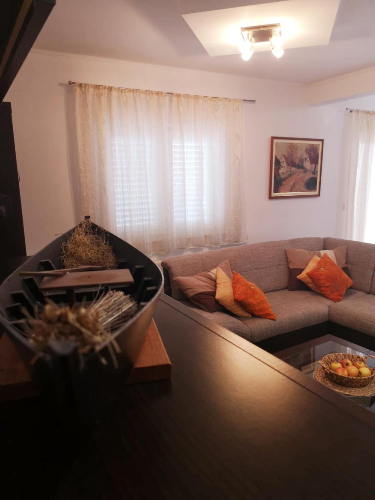 Apartman Roza view 3