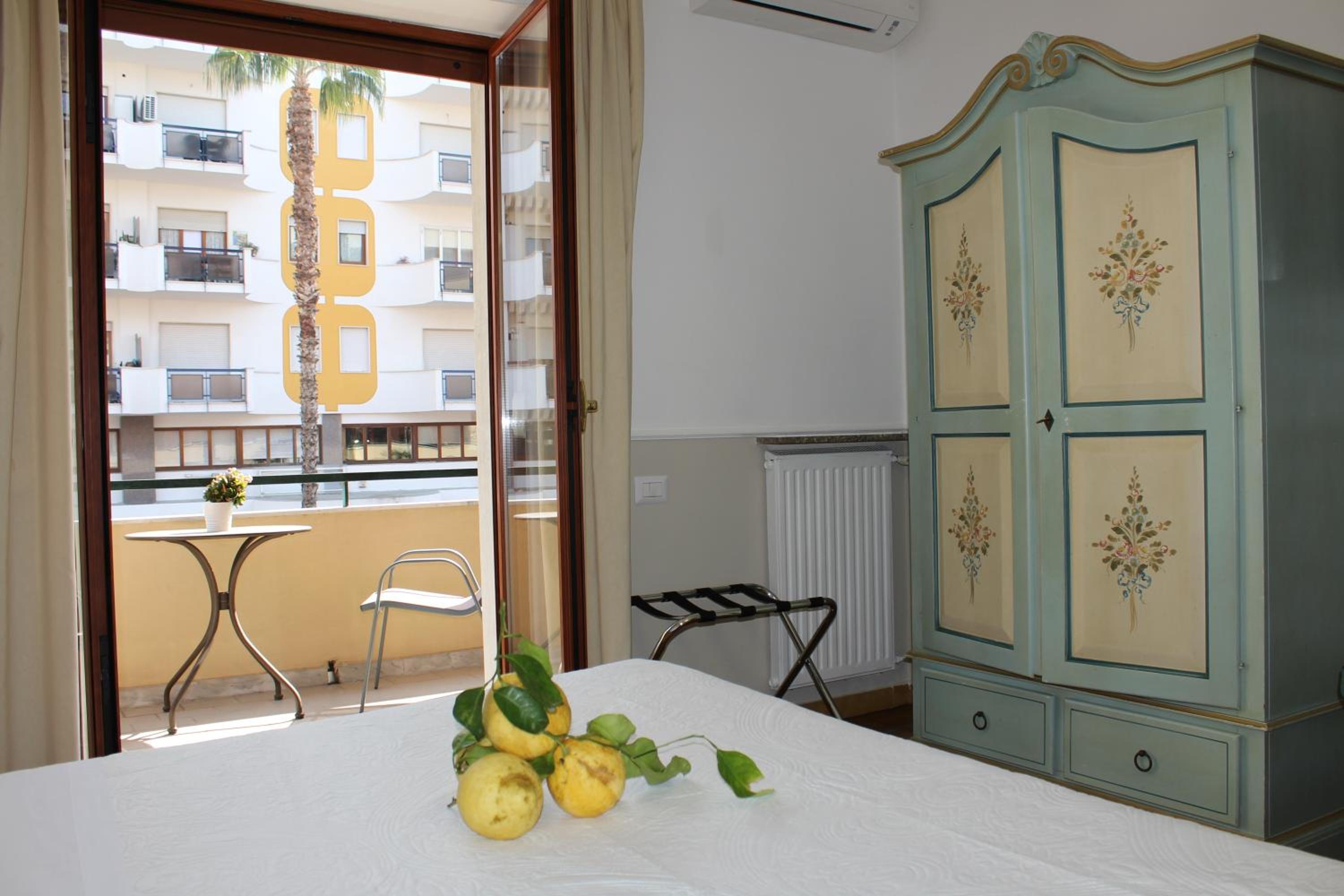 Lemon Rooms Sorrento