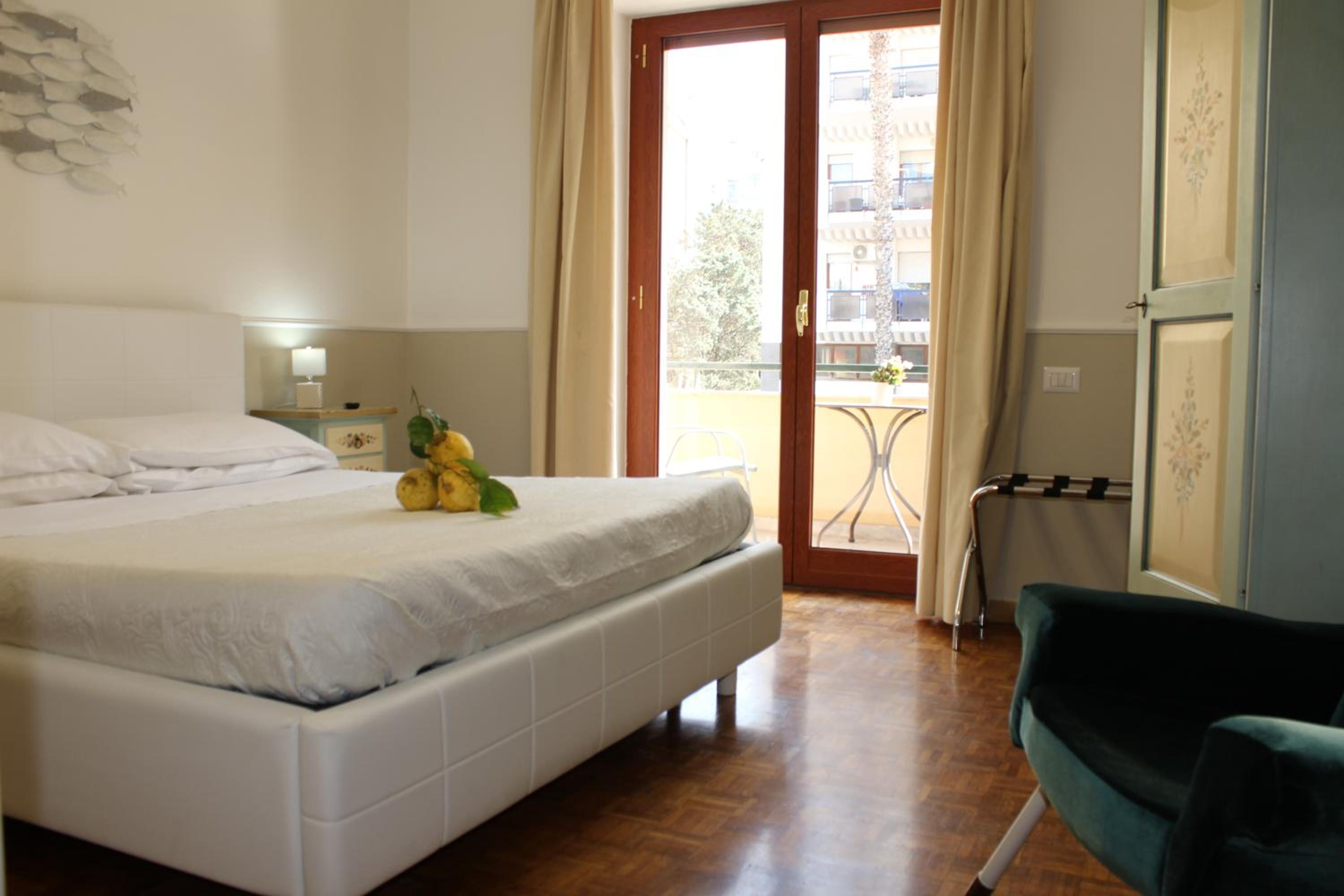 Lemon Rooms Sorrento
