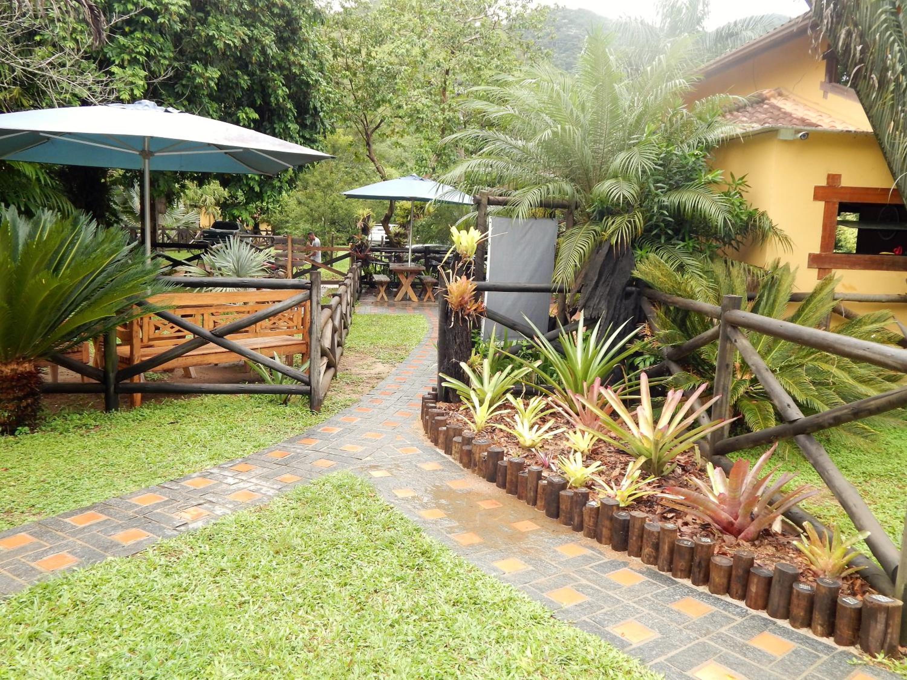 Aldeia do Bambu Camping e Chalés
